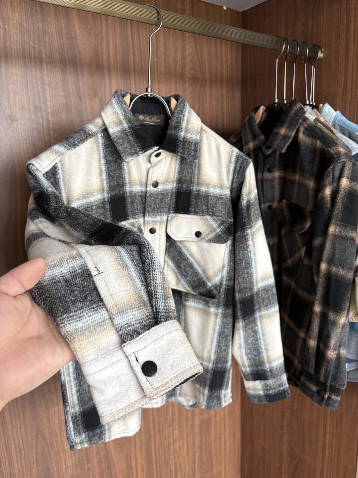 L最新2025年秋季新款100%棉简约百搭休闲格子长袖衬衣外套，面料舒适透气&时尚百搭尺码：M-4xL