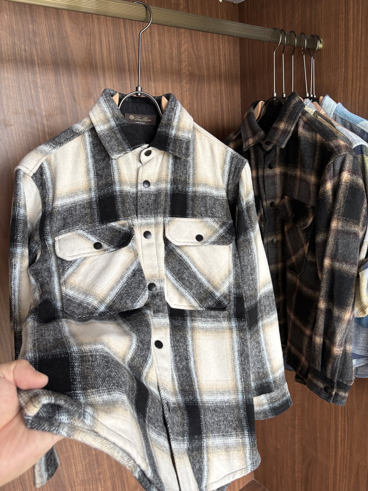 L最新2025年秋季新款100%棉简约百搭休闲格子长袖衬衣外套，面料舒适透气&时尚百搭尺码：M-4xL