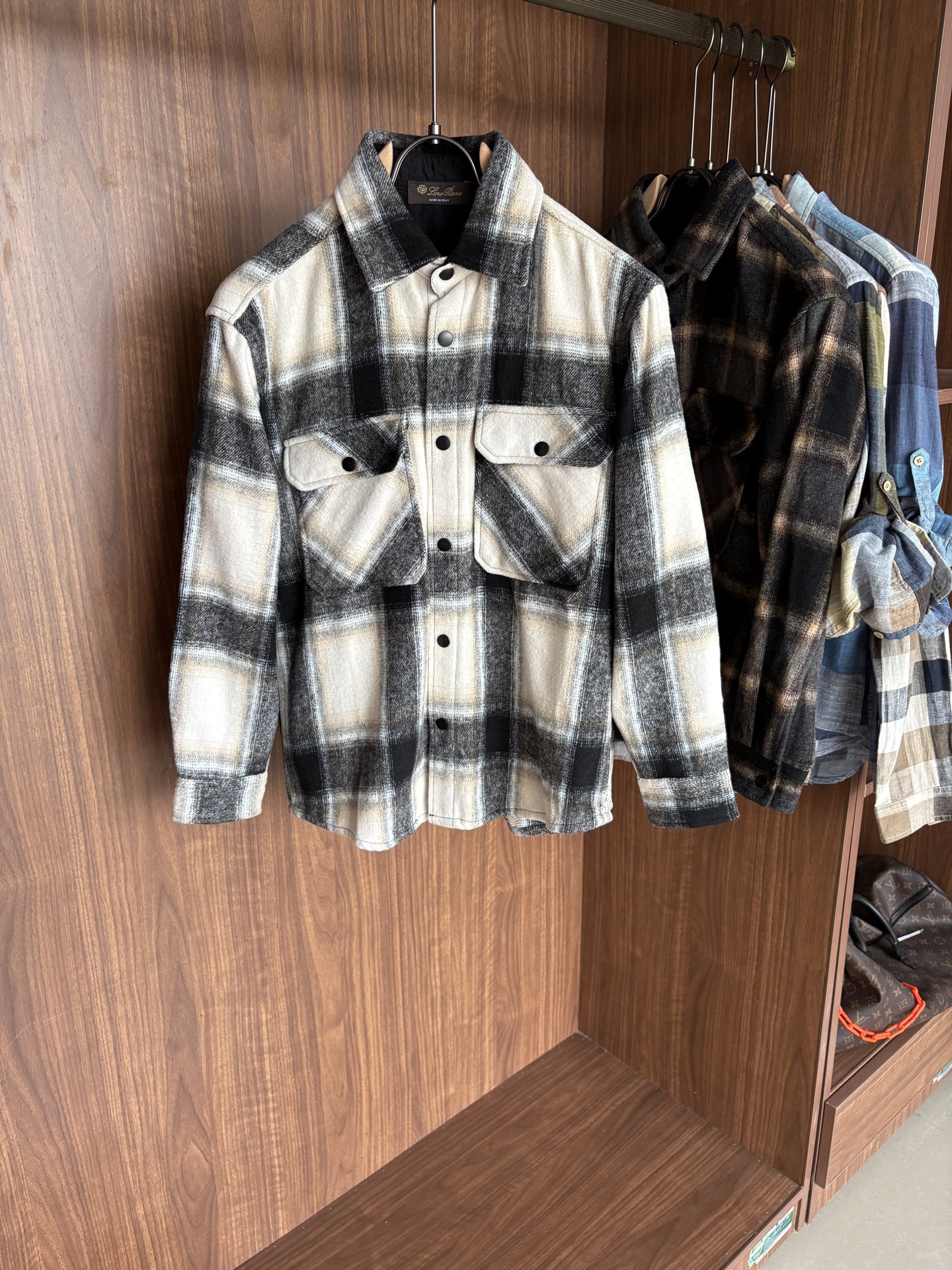 L最新2025年秋季新款100%棉简约百搭休闲格子长袖衬衣外套，面料舒适透气&时尚百搭尺码：M-4xL