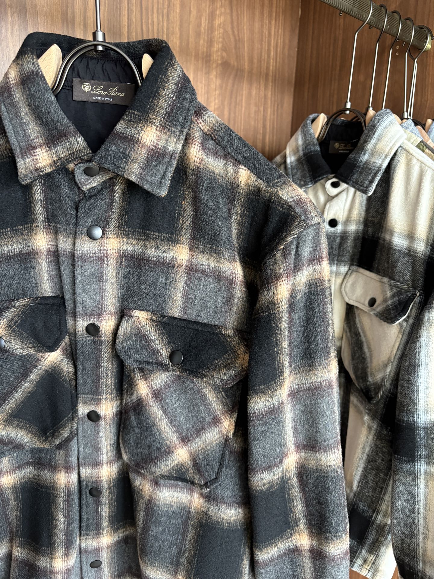 L最新2025年秋季新款100%棉简约百搭休闲格子长袖衬衣外套，面料舒适透气&时尚百搭尺码：M-4xL