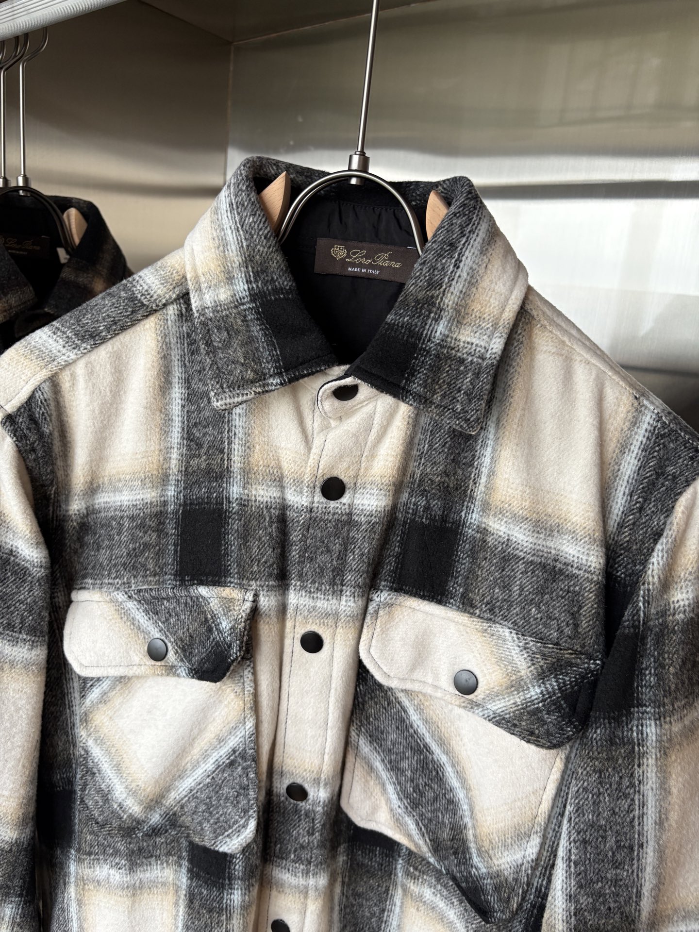 L最新2025年秋季新款100%棉简约百搭休闲格子长袖衬衣外套，面料舒适透气&时尚百搭尺码：M-4xL