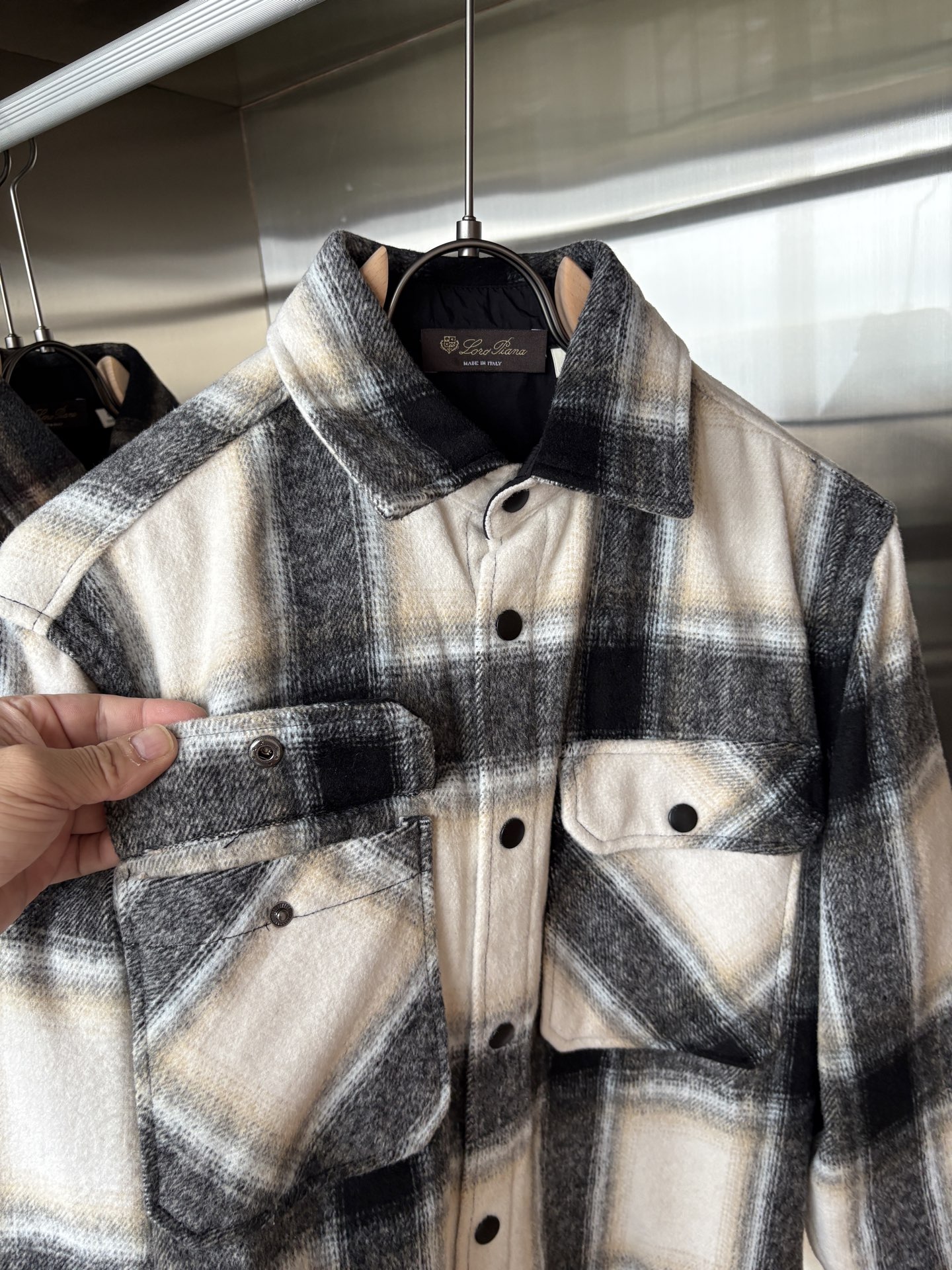 L最新2025年秋季新款100%棉简约百搭休闲格子长袖衬衣外套，面料舒适透气&时尚百搭尺码：M-4xL