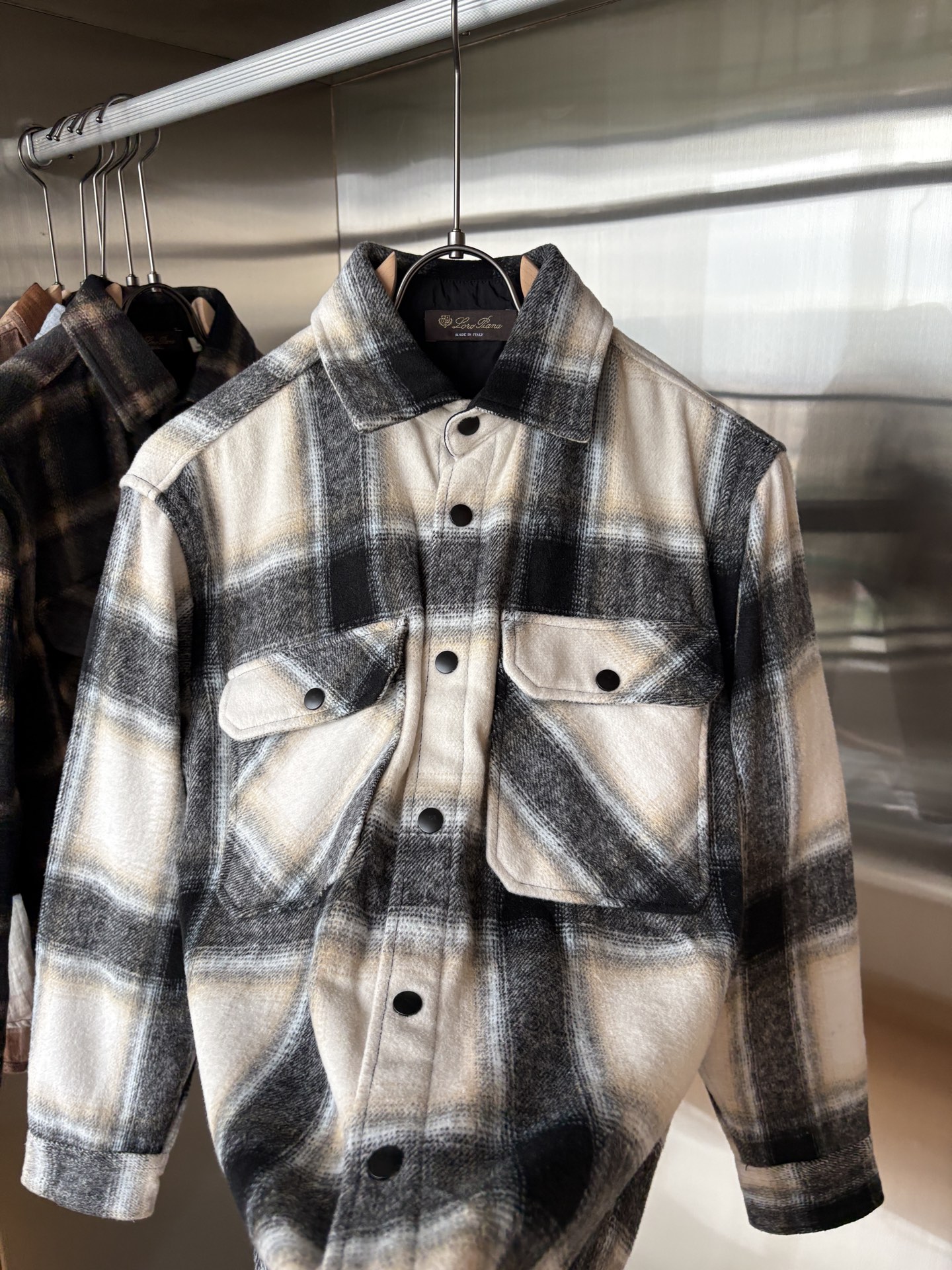 L最新2025年秋季新款100%棉简约百搭休闲格子长袖衬衣外套，面料舒适透气&时尚百搭尺码：M-4xL