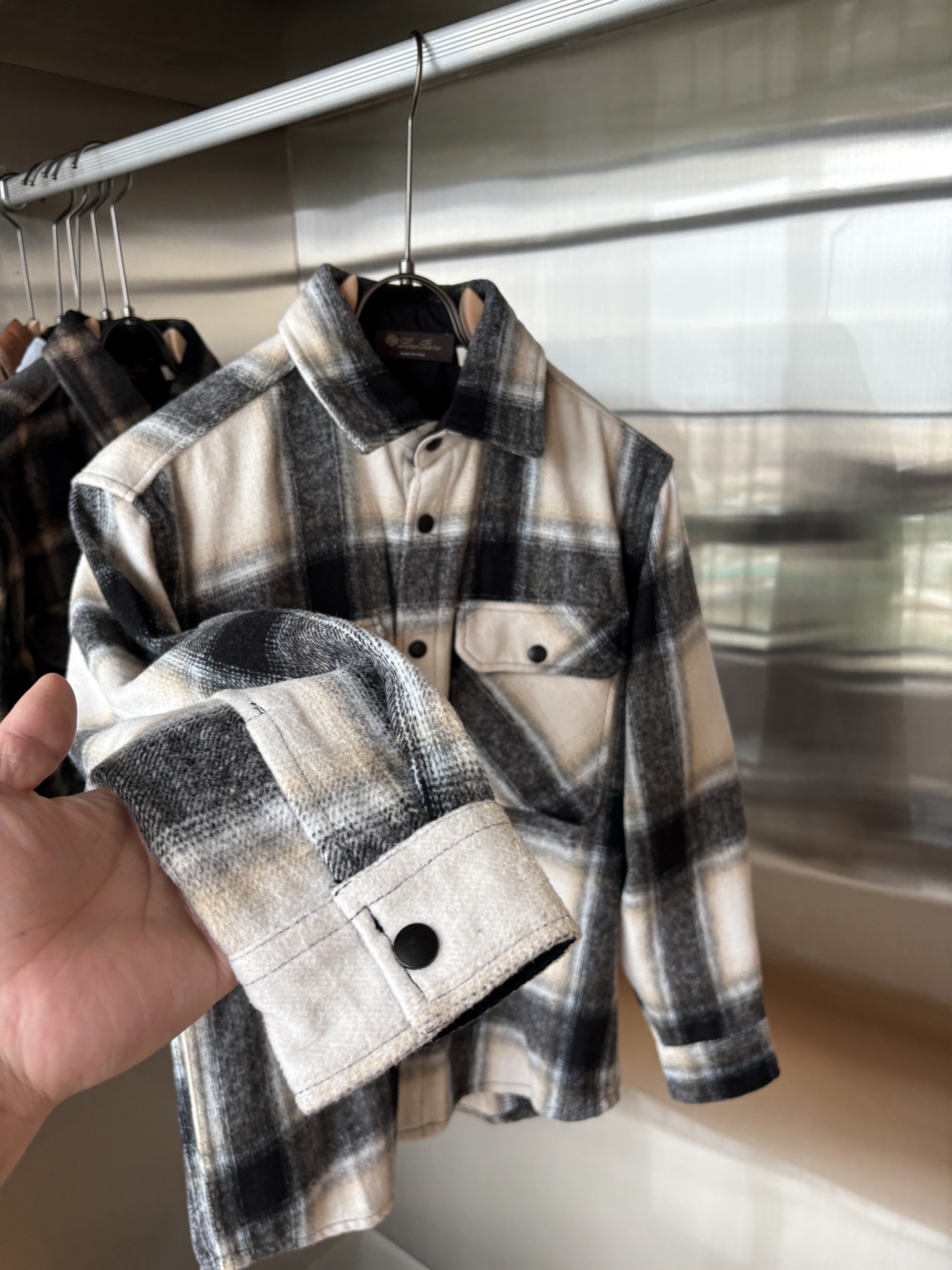 L最新2025年秋季新款100%棉简约百搭休闲格子长袖衬衣外套，面料舒适透气&时尚百搭尺码：M-4xL