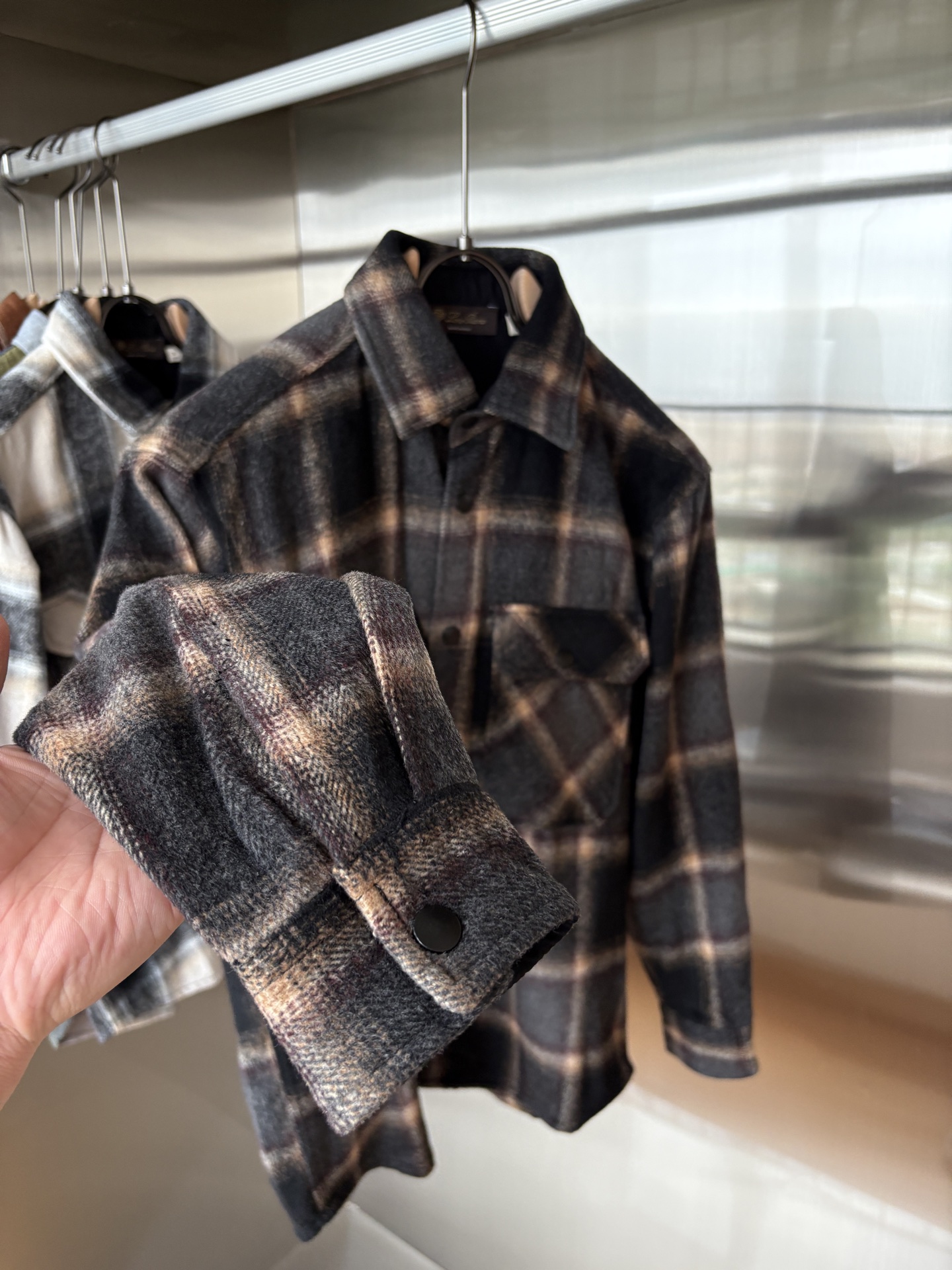 L最新2025年秋季新款100%棉简约百搭休闲格子长袖衬衣外套，面料舒适透气&时尚百搭尺码：M-4xL