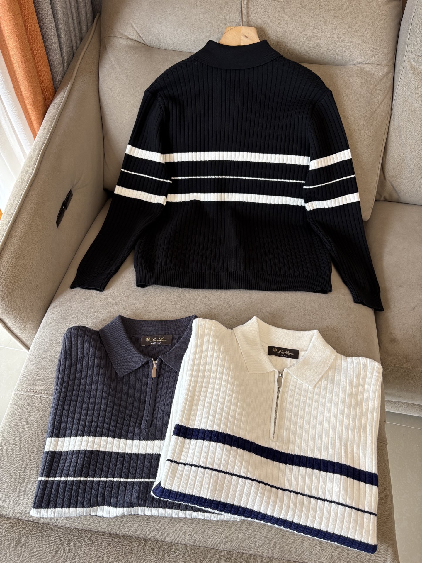 耗时王”菱形提花设计甄选超细优质纱线翻领短袖男士典藏款「耗时王」长袖针织奢雅工艺，触肤即高阶。• 匠心底