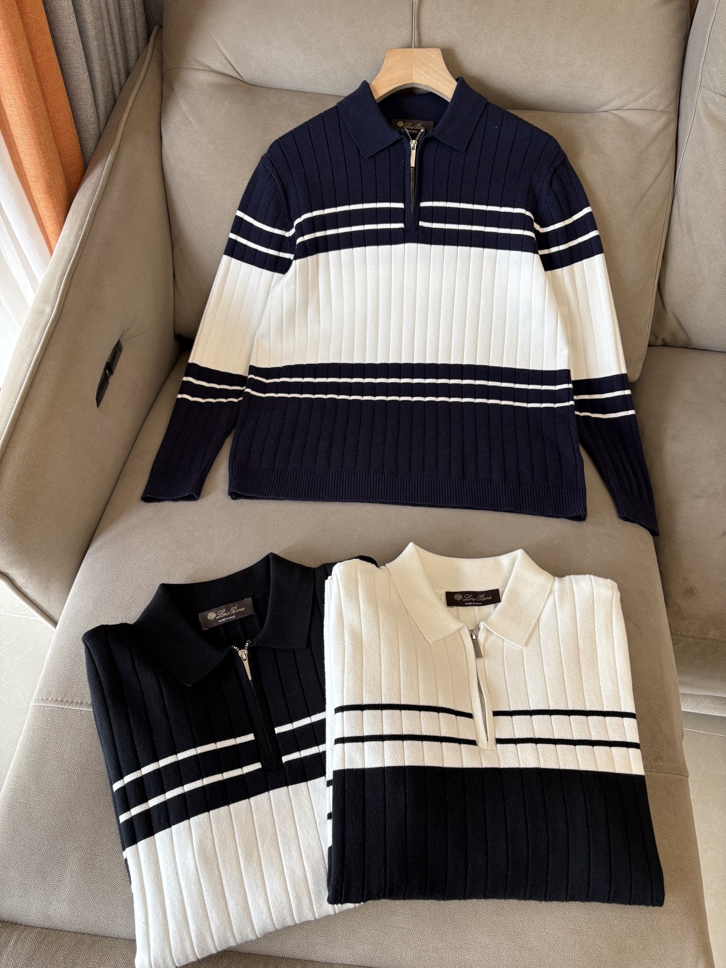 耗时王”菱形提花设计甄选超细优质纱线翻领短袖男士典藏款「耗时王」长袖针织奢雅工艺，触肤即高阶。• 匠心底