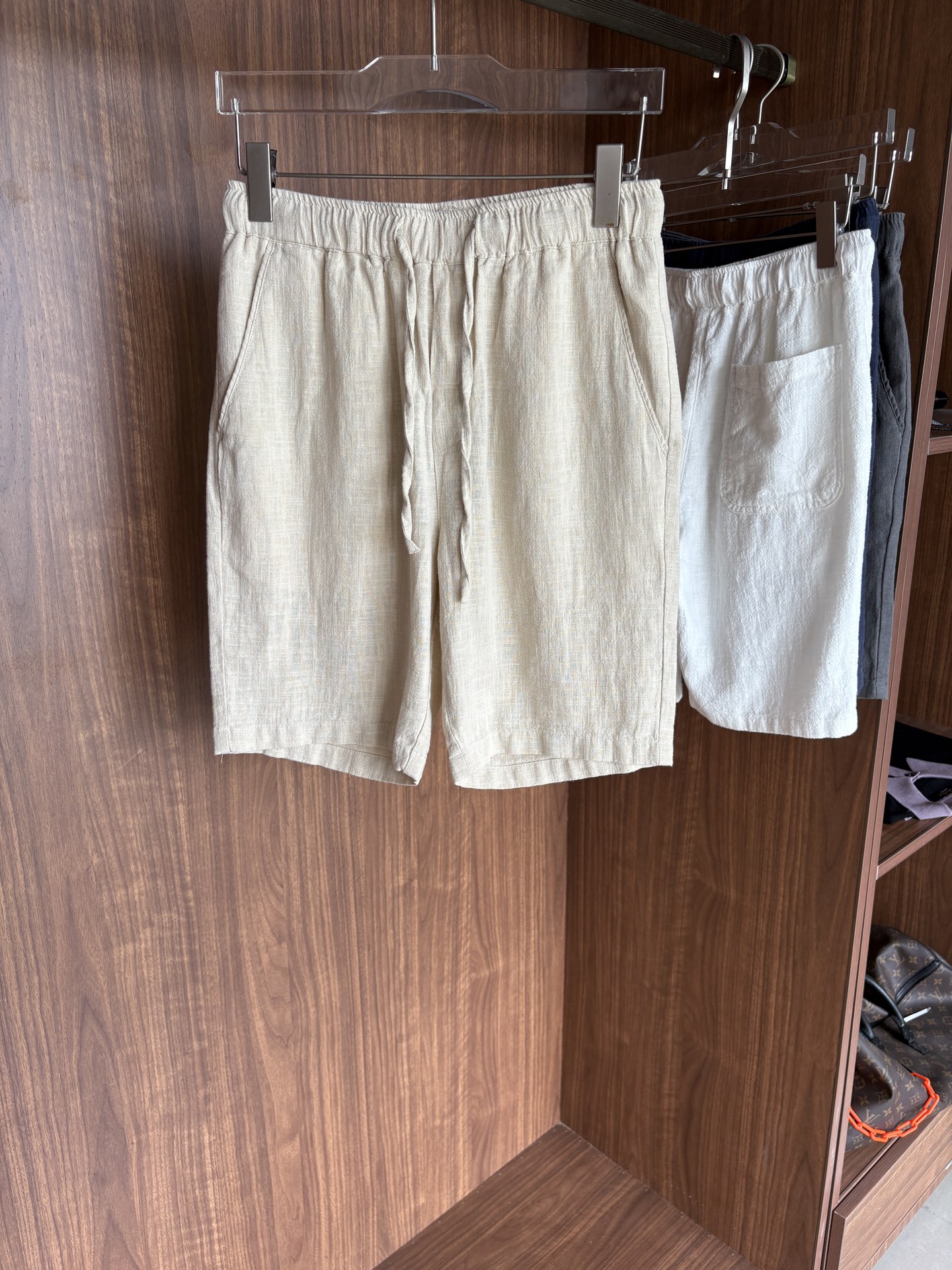 lP🆕麻王”之称顶奢进口亚麻面料复古老钱风款式平驳领两粒扣斜插衬单西顶奢之选！Solbiati亚麻夹克演