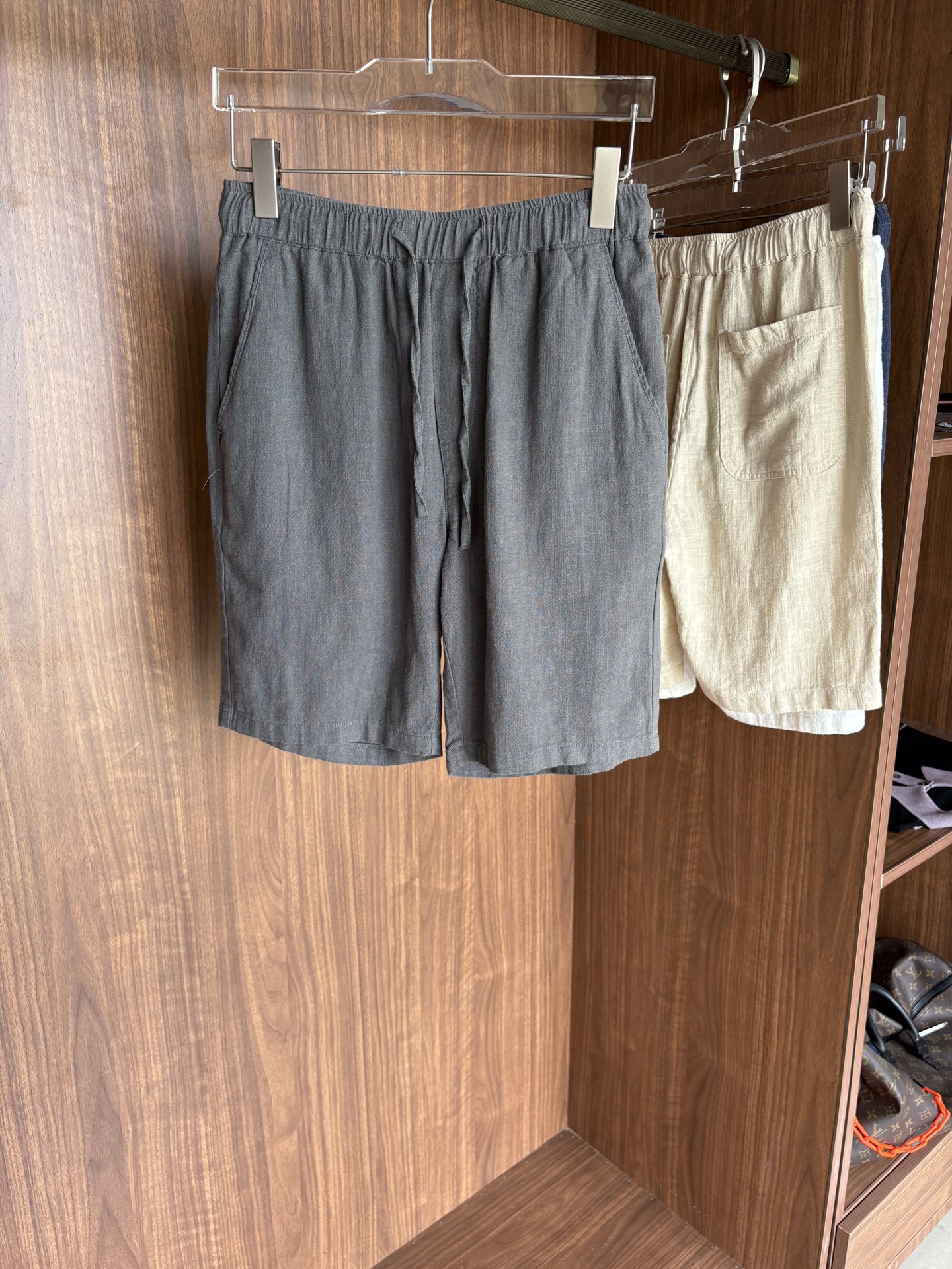 lP🆕麻王”之称顶奢进口亚麻面料复古老钱风款式平驳领两粒扣斜插衬单西顶奢之选！Solbiati亚麻夹克演