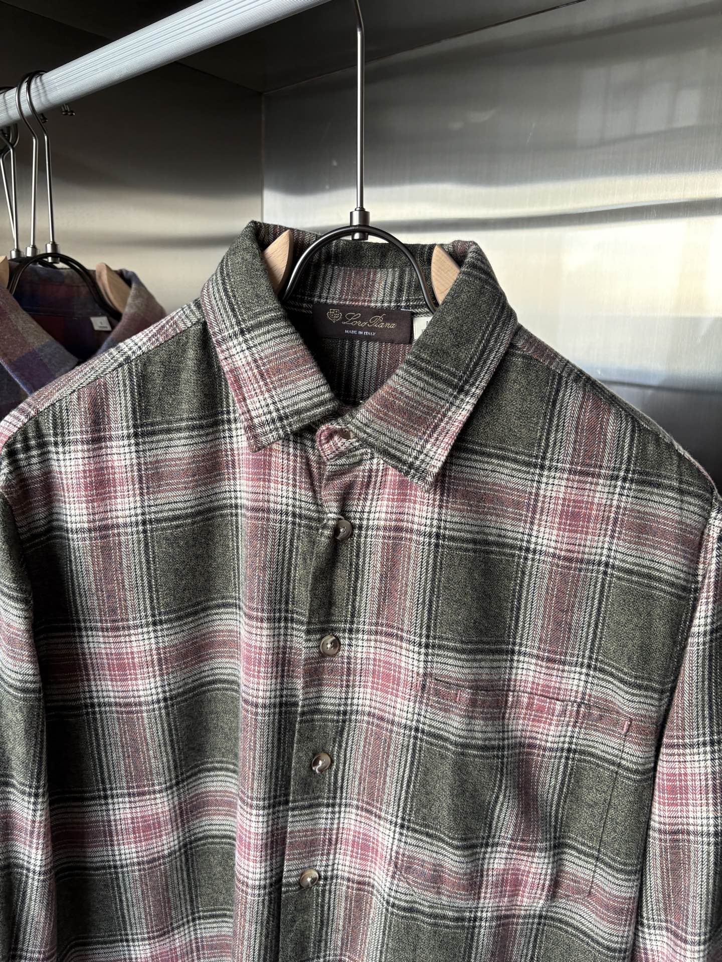 L最新2025年秋季新款100%棉简约百搭休闲格子长袖衬衣外套，面料舒适透气&时尚百搭尺码：M-4xL