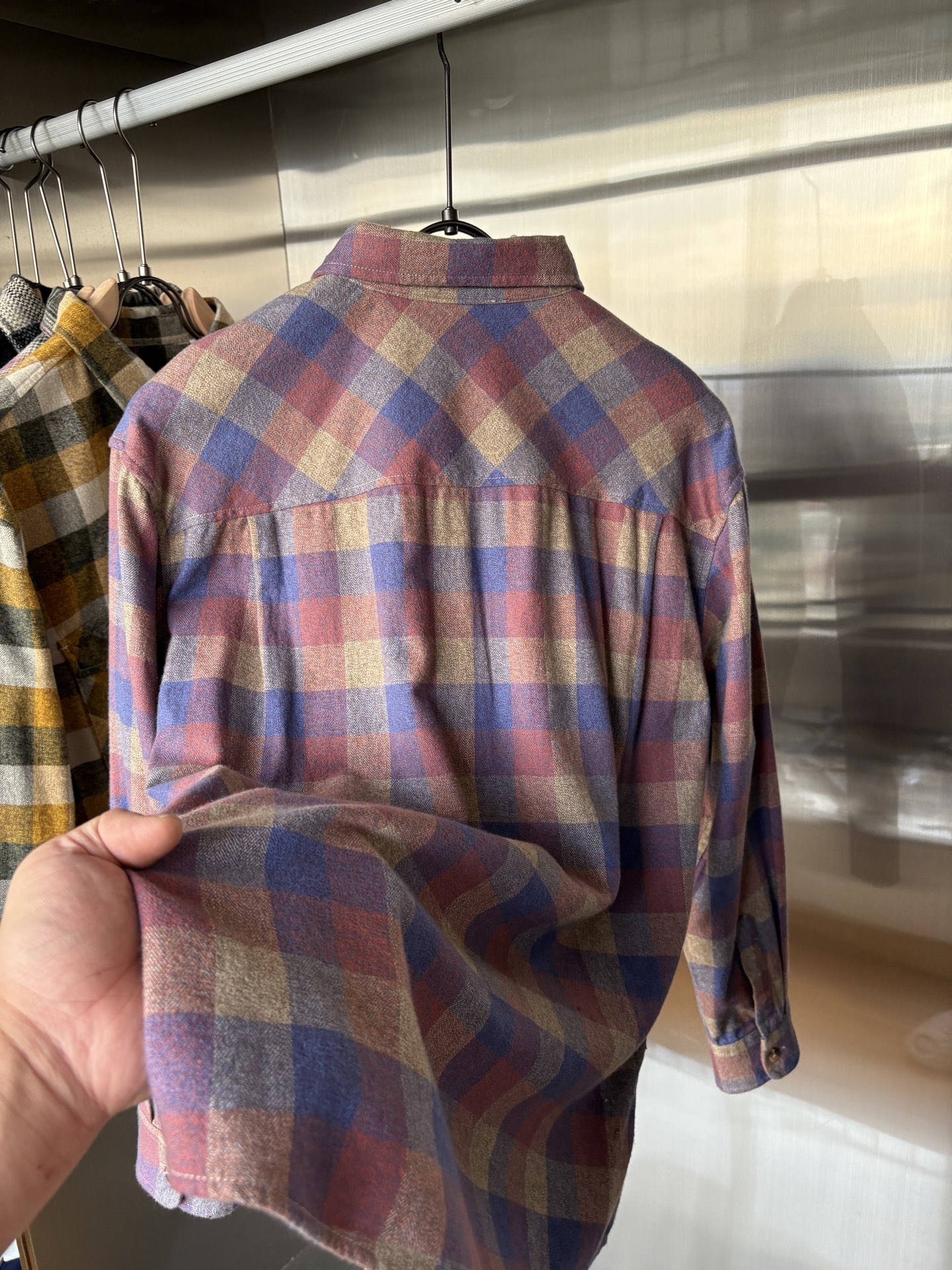 L最新2025年秋季新款100%棉简约百搭休闲格子长袖衬衣外套，面料舒适透气&时尚百搭尺码：M-4xL