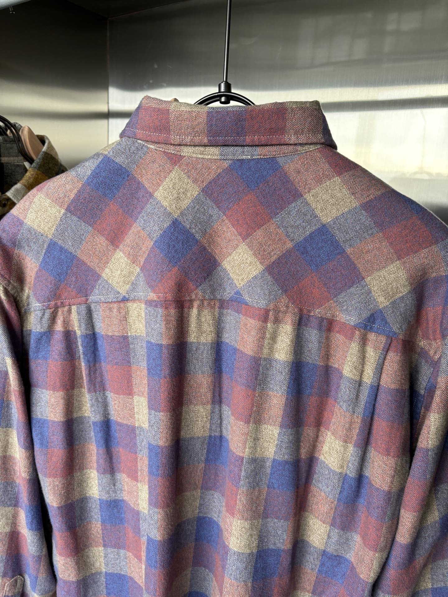 L最新2025年秋季新款100%棉简约百搭休闲格子长袖衬衣外套，面料舒适透气&时尚百搭尺码：M-4xL