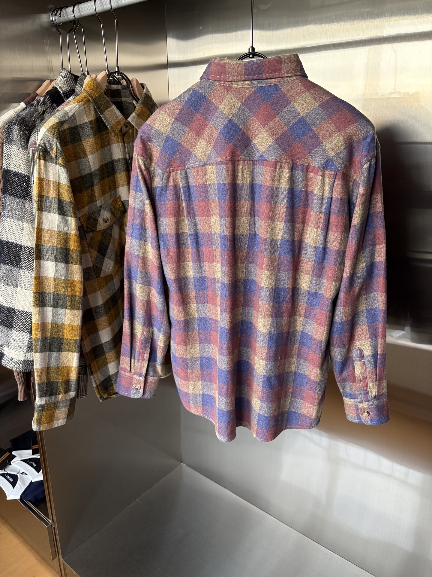 L最新2025年秋季新款100%棉简约百搭休闲格子长袖衬衣外套，面料舒适透气&时尚百搭尺码：M-4xL