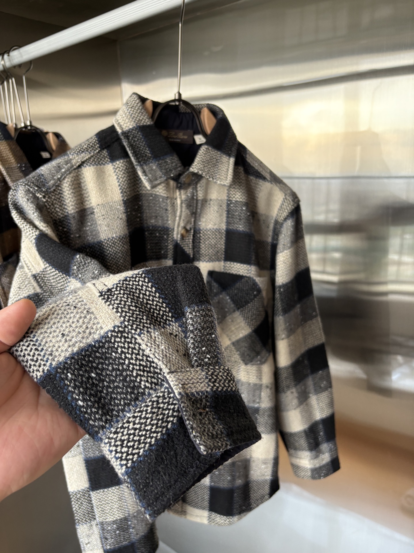 L最新2025年秋季新款100%棉简约百搭休闲格子长袖衬衣外套，面料舒适透气&时尚百搭尺码：M-4xL