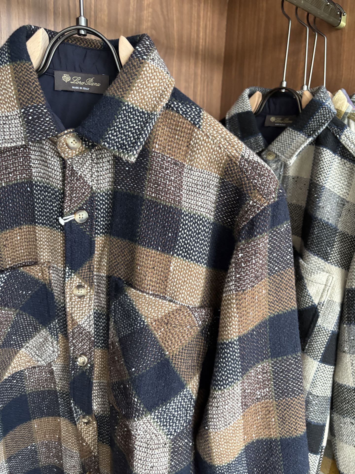 L最新2025年秋季新款100%棉简约百搭休闲格子长袖衬衣外套，面料舒适透气&时尚百搭尺码：M-4xL