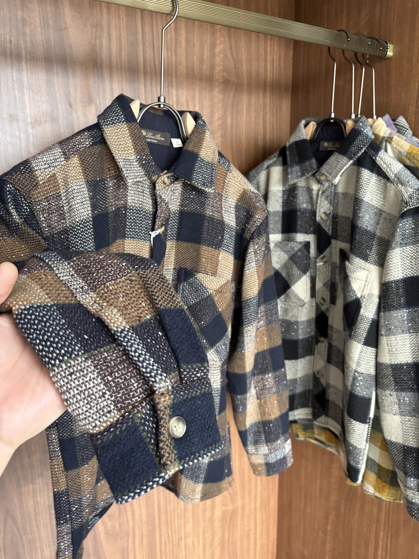 L最新2025年秋季新款100%棉简约百搭休闲格子长袖衬衣外套，面料舒适透气&时尚百搭尺码：M-4xL