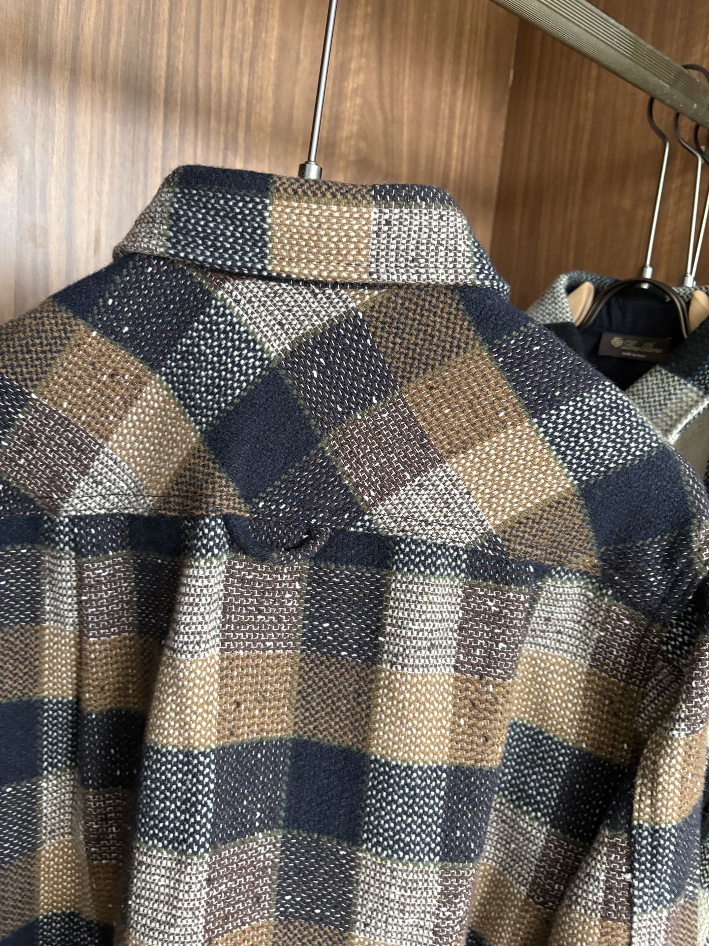 L最新2025年秋季新款100%棉简约百搭休闲格子长袖衬衣外套，面料舒适透气&时尚百搭尺码：M-4xL