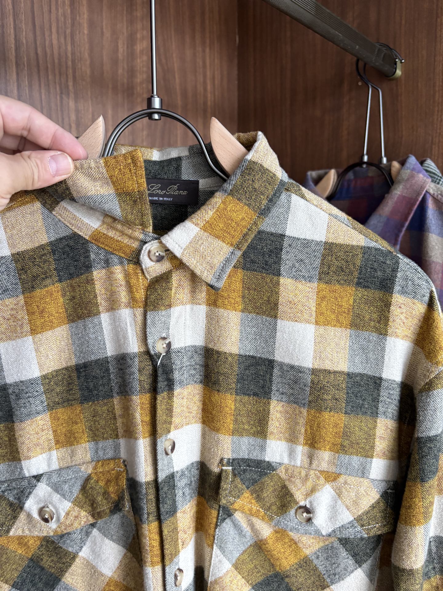 L最新2025年秋季新款100%棉简约百搭休闲格子长袖衬衣外套，面料舒适透气&时尚百搭尺码：M-4xL