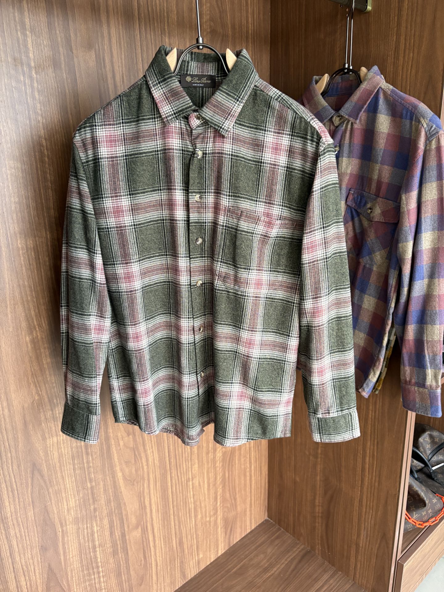 L最新2025年秋季新款100%棉简约百搭休闲格子长袖衬衣外套，面料舒适透气&时尚百搭尺码：M-4xL