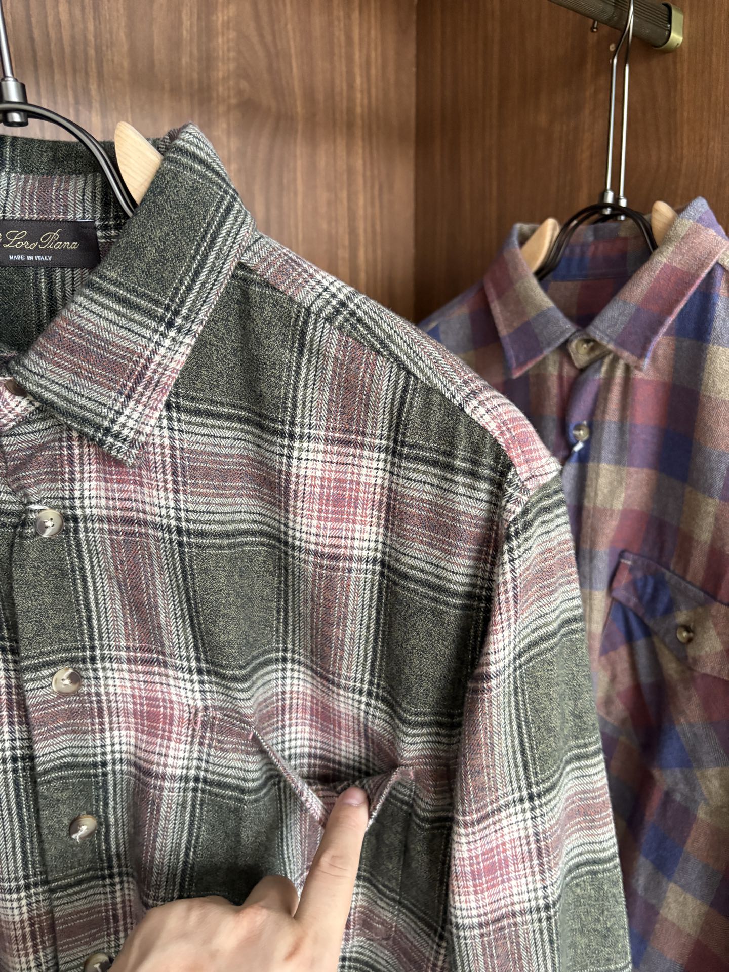 L最新2025年秋季新款100%棉简约百搭休闲格子长袖衬衣外套，面料舒适透气&时尚百搭尺码：M-4xL