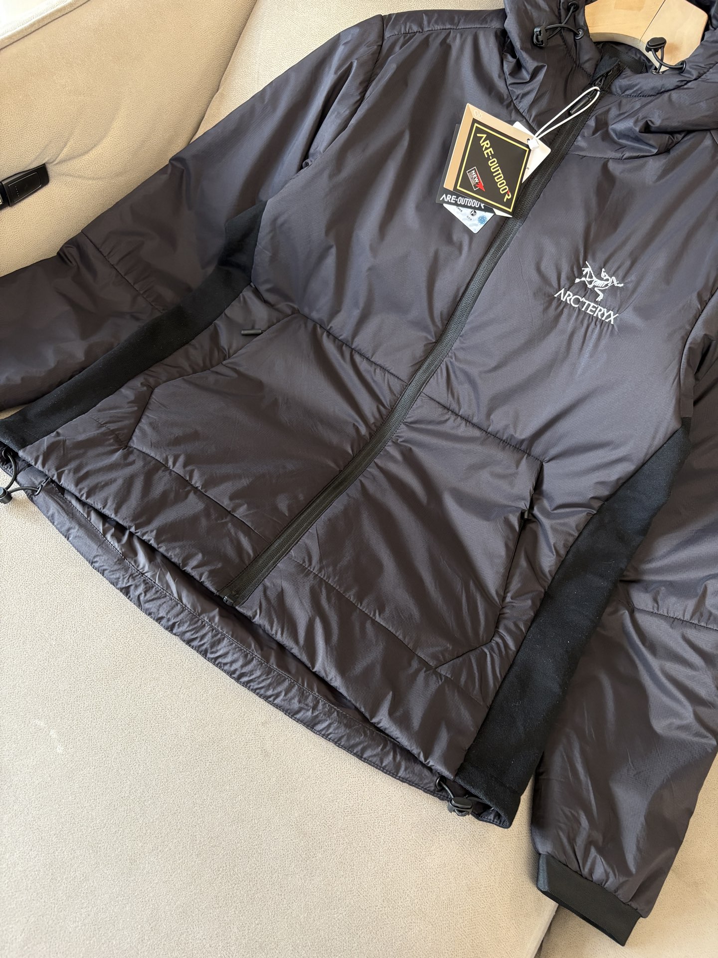 始祖2025最新5A级抑菌仿生、航 纳米、新型纺丝几大 术复合生产的新型多填充物：气凝胶棉特点：蓄热锁温