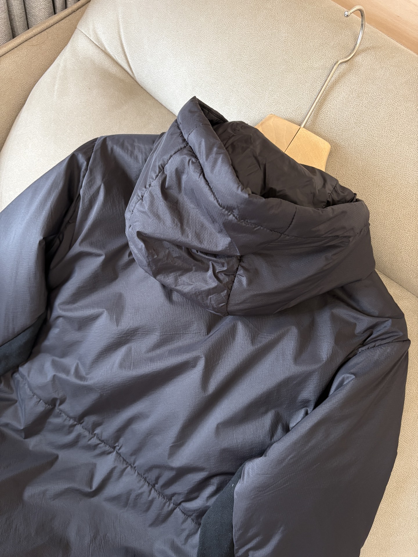 始祖2025最新5A级抑菌仿生、航 纳米、新型纺丝几大 术复合生产的新型多填充物：气凝胶棉特点：蓄热锁温