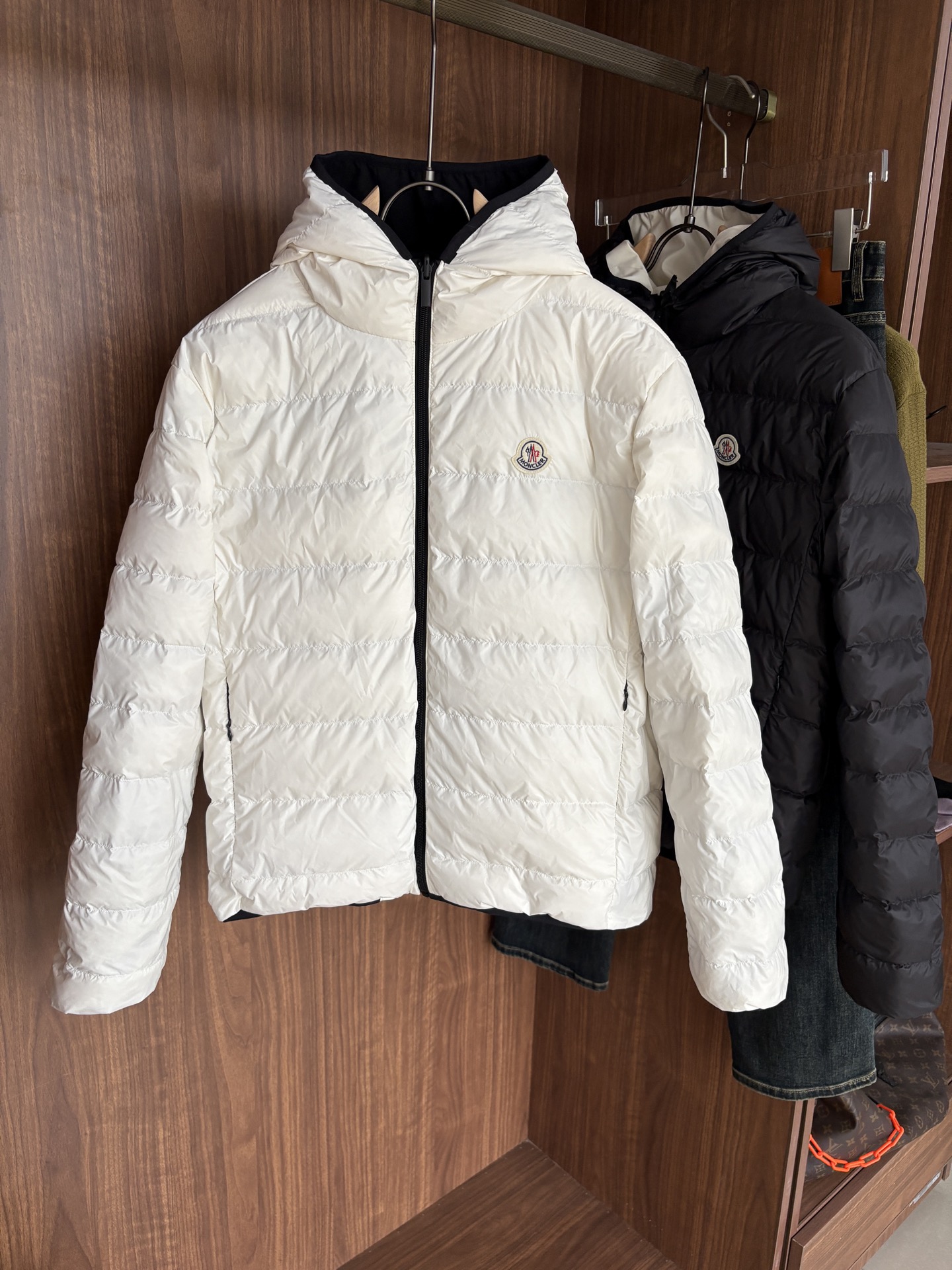 NO:529882,The highest-end version of the market, two-sided down 2-color new product (M0NCLER autumn and winter new product Jarama men's short down jacket jacket lacquered jacket larama short down jacket is a personalized item designed for modern men who focus on functionality and beauty. Filling white goose down content 90 fabric nylon, polyester moderate thickness ingredient content lining: polyester hood: polyester fiber fabric: polyester fiber outer back body: nylon pattern solid color collar hooded sleeve long sleeve sleeve, fall placket zipper long regular style fit elastic without elastic Size 48-56,, jackets & coats, jackets & coats, down jacket, hats, alexander wang19860909市场顶级最高版,双面羽绒2色新品(M0NCLER 秋冬新品Jarama男士短款羽绒服夹克克外套 larama短款羽绒夹克是一款个性单品,专为注重功能性和美观的现代男士设计. 填充物白鹅绒含绒量90面料锦纶,涤纶 厚度适中成分含量里料:聚酯纤维兜帽:聚酯纤维面料:聚酯纤维外后身:锦纶 图案纯色领型连帽袖长长袖袖型,落衣门襟拉链衣长常规款版型合身弹力无弹力 尺码48-56,,jackets & coats,jackets & coats,down jacket,hats,alexander wang,Men's clothing