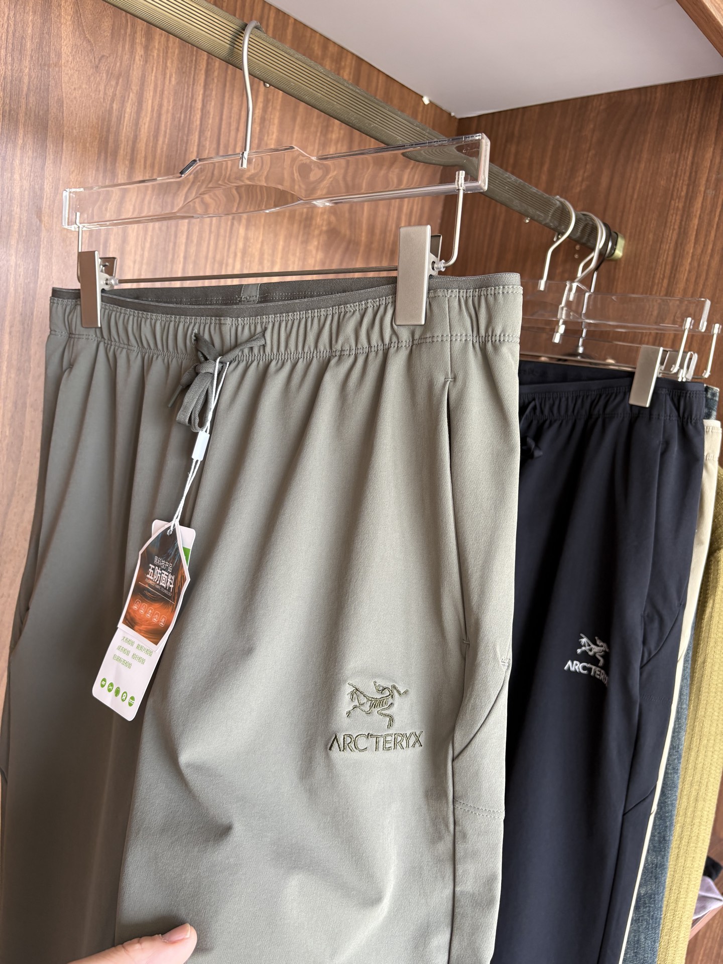 始祖2025夏季新款 秋冬休闲裤，专柜定制面料 透气舒适度高，细节无可挑剔，品牌元素设计理念，体现品质。