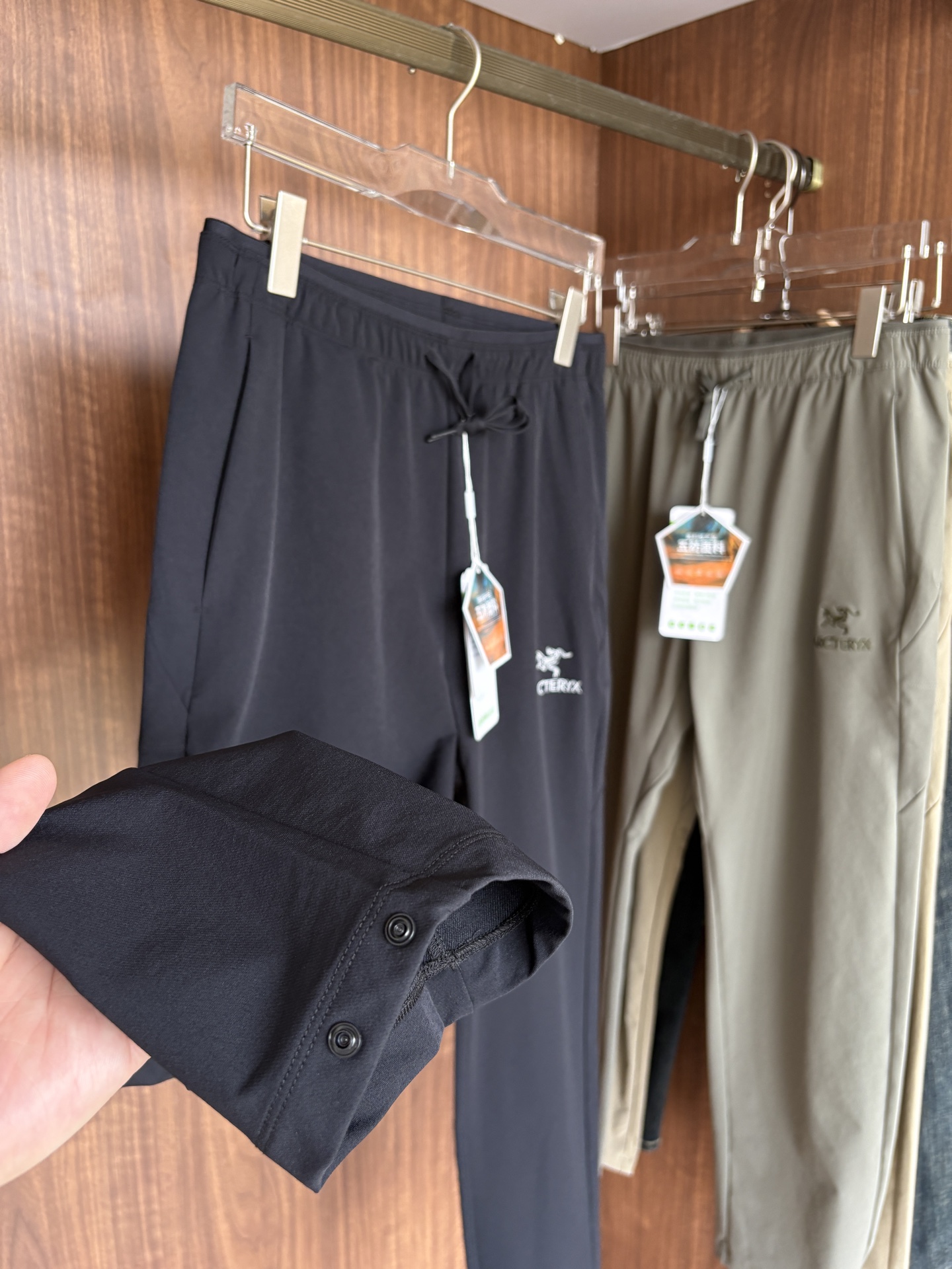 始祖2025夏季新款 秋冬休闲裤，专柜定制面料 透气舒适度高，细节无可挑剔，品牌元素设计理念，体现品质。