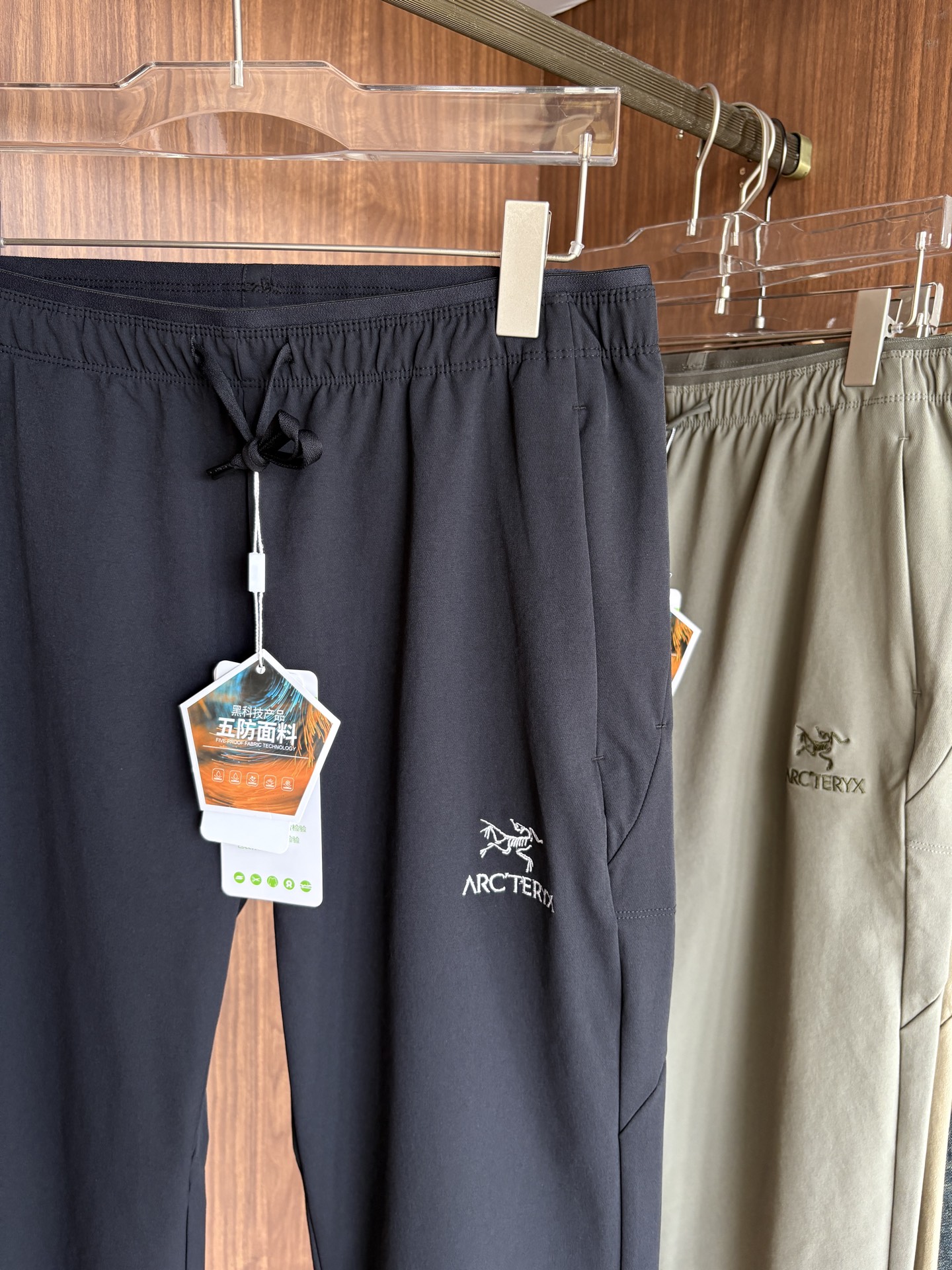 始祖2025夏季新款 秋冬休闲裤，专柜定制面料 透气舒适度高，细节无可挑剔，品牌元素设计理念，体现品质。