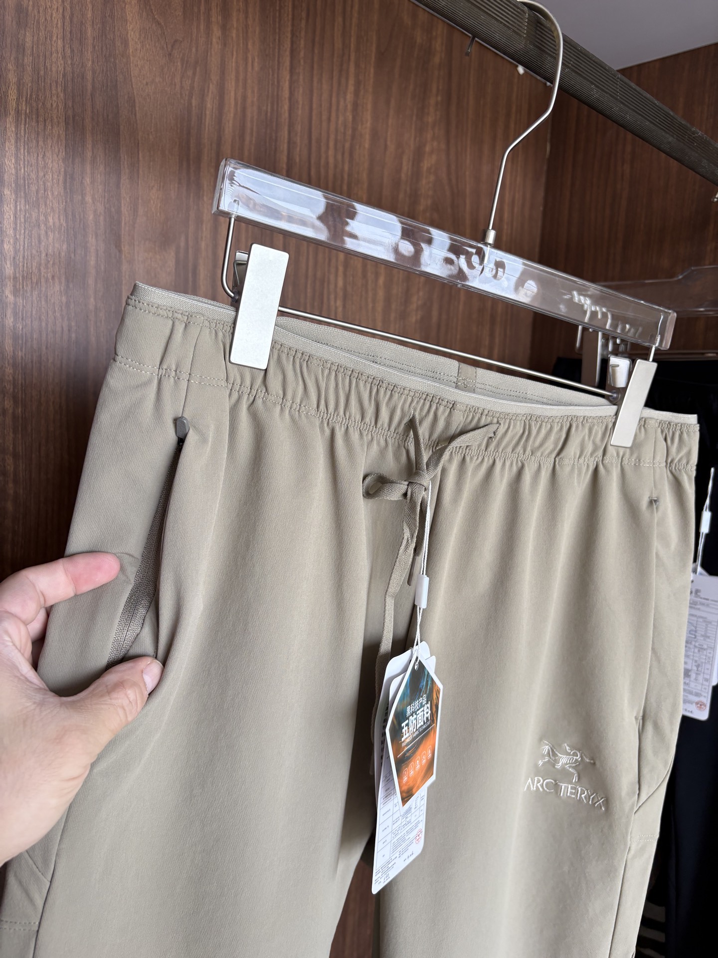 始祖2025夏季新款 秋冬休闲裤，专柜定制面料 透气舒适度高，细节无可挑剔，品牌元素设计理念，体现品质。