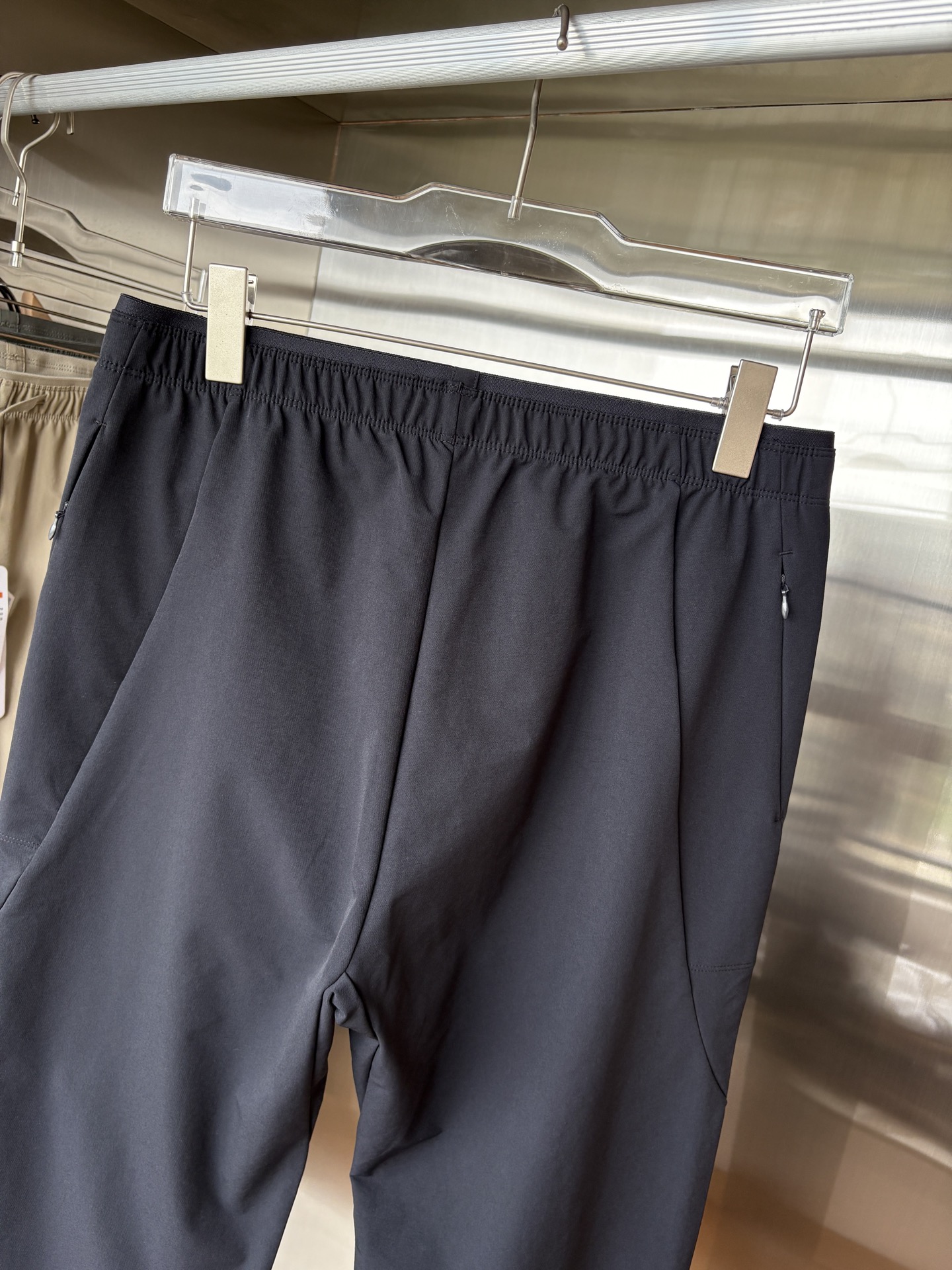 始祖2025夏季新款 秋冬休闲裤，专柜定制面料 透气舒适度高，细节无可挑剔，品牌元素设计理念，体现品质。