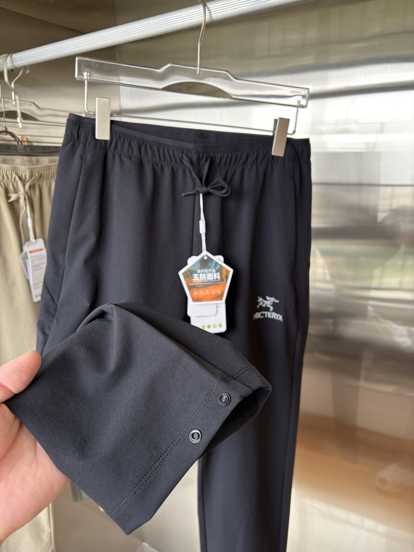 始祖2025夏季新款 秋冬休闲裤，专柜定制面料 透气舒适度高，细节无可挑剔，品牌元素设计理念，体现品质。