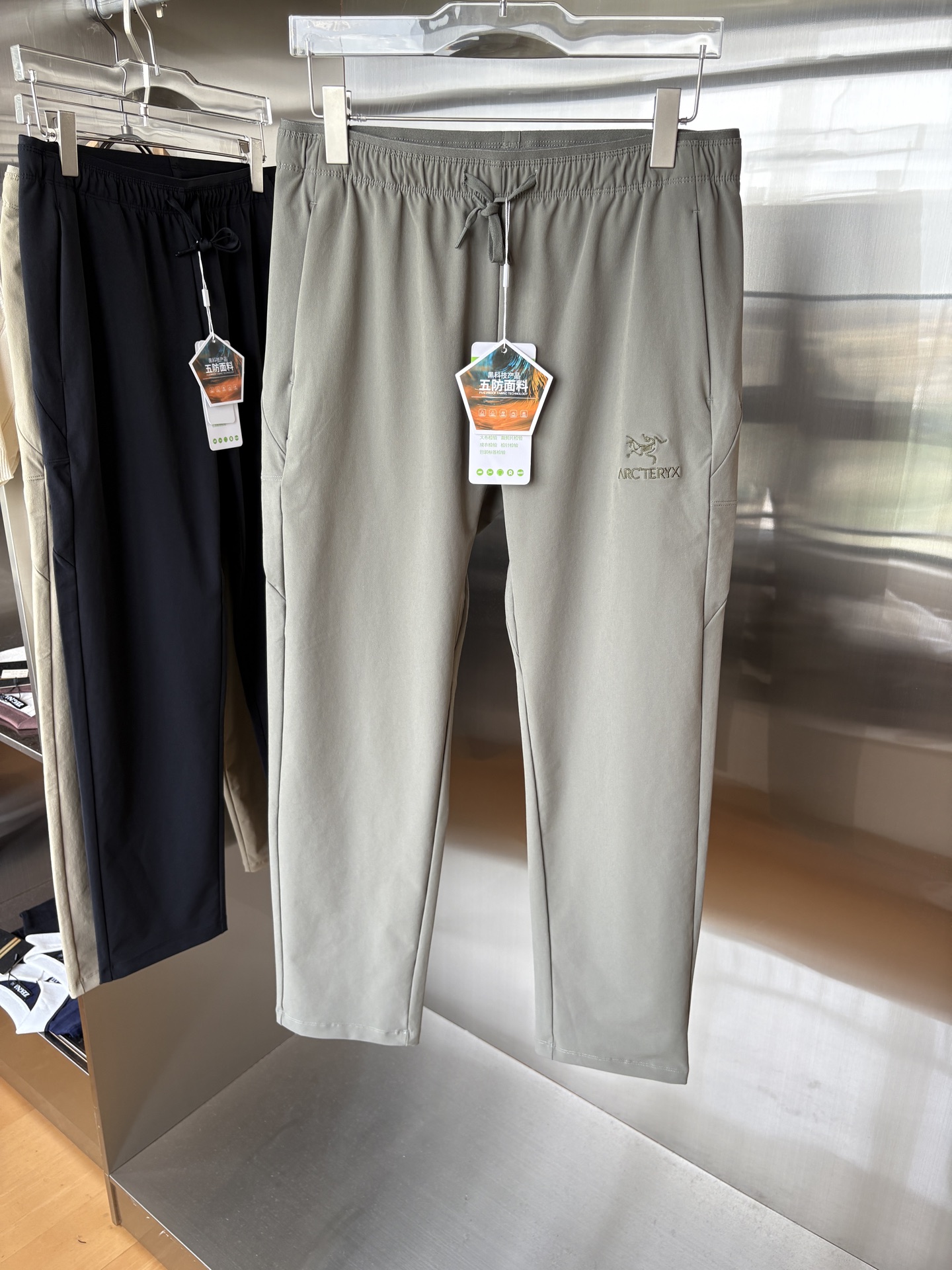 始祖2025夏季新款 秋冬休闲裤，专柜定制面料 透气舒适度高，细节无可挑剔，品牌元素设计理念，体现品质。