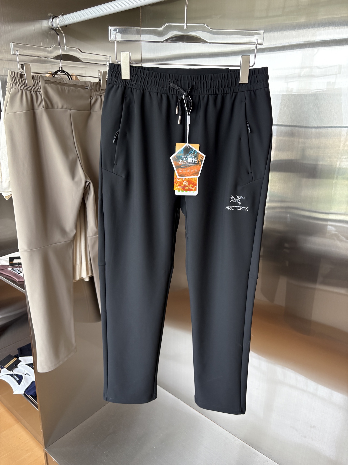 始祖2025夏季新款 秋冬休闲裤，专柜定制面料 透气舒适度高，细节无可挑剔，品牌元素设计理念，体现品质。