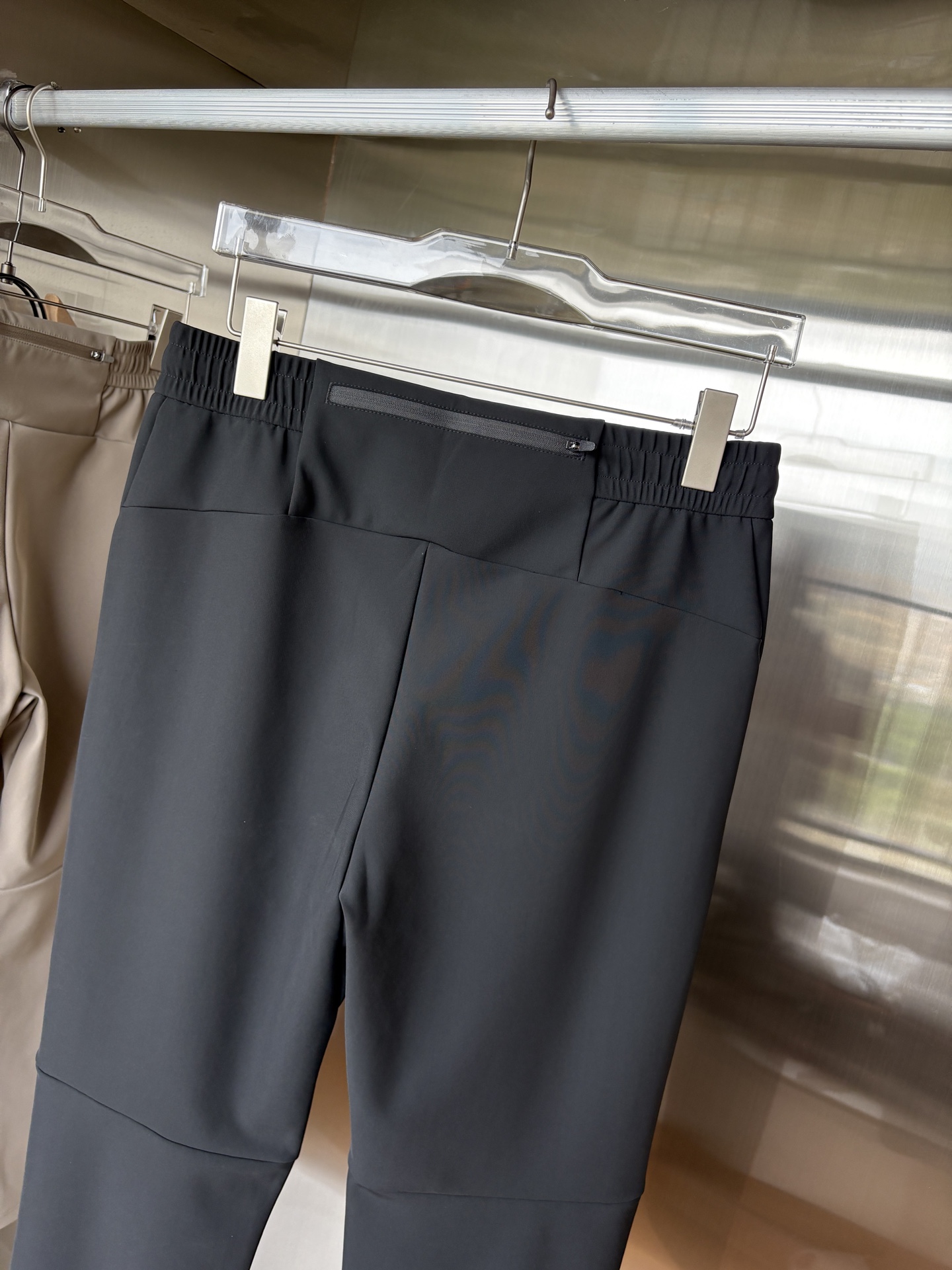 始祖2025夏季新款 秋冬休闲裤，专柜定制面料 透气舒适度高，细节无可挑剔，品牌元素设计理念，体现品质。