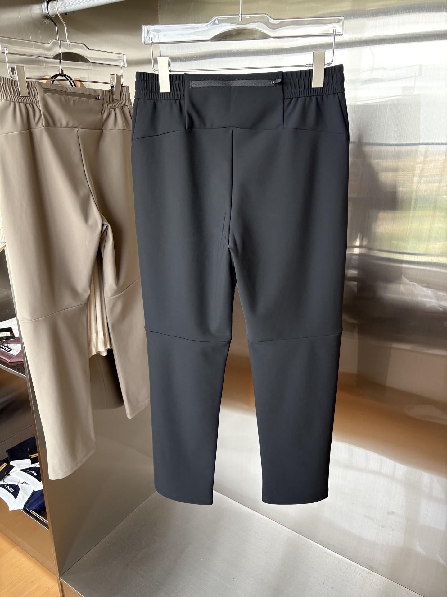 始祖2025夏季新款 秋冬休闲裤，专柜定制面料 透气舒适度高，细节无可挑剔，品牌元素设计理念，体现品质。