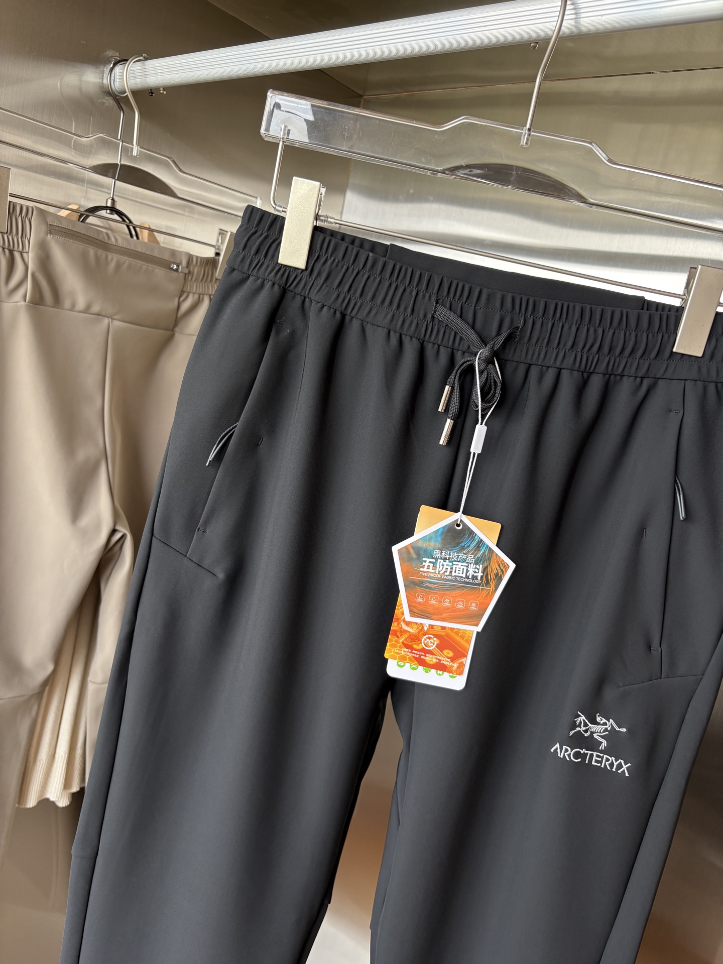 始祖2025夏季新款 秋冬休闲裤，专柜定制面料 透气舒适度高，细节无可挑剔，品牌元素设计理念，体现品质。