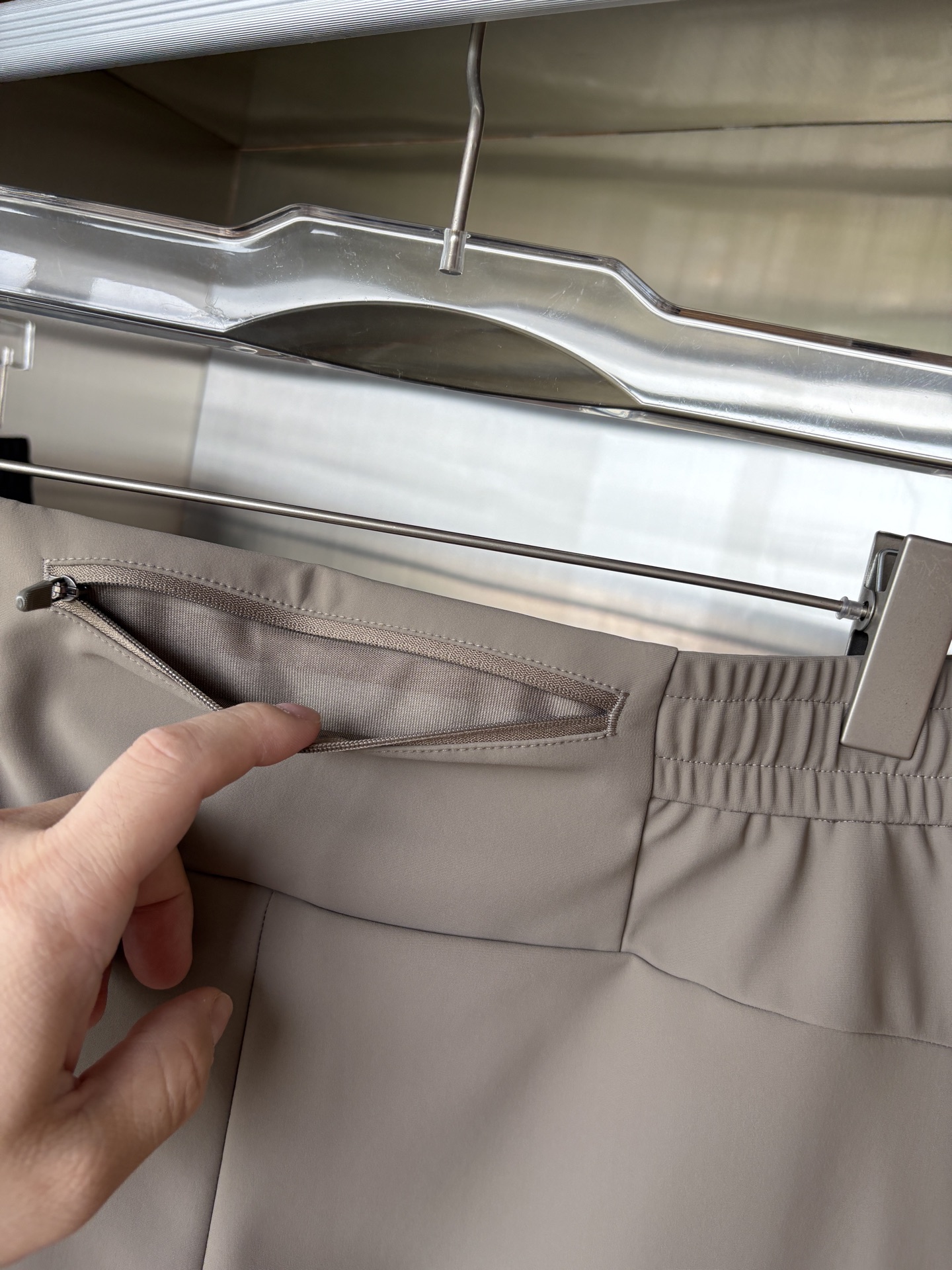 始祖2025夏季新款 秋冬休闲裤，专柜定制面料 透气舒适度高，细节无可挑剔，品牌元素设计理念，体现品质。