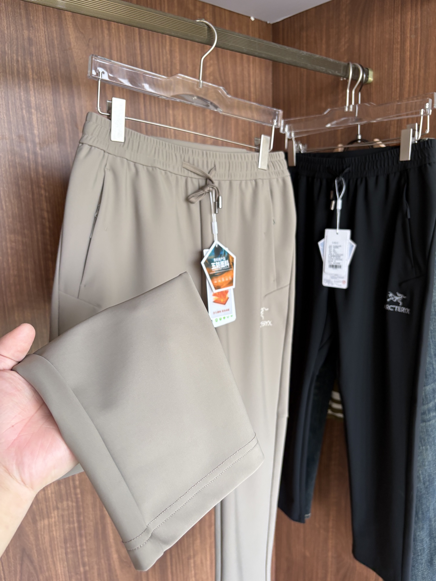 始祖2025夏季新款 秋冬休闲裤，专柜定制面料 透气舒适度高，细节无可挑剔，品牌元素设计理念，体现品质。