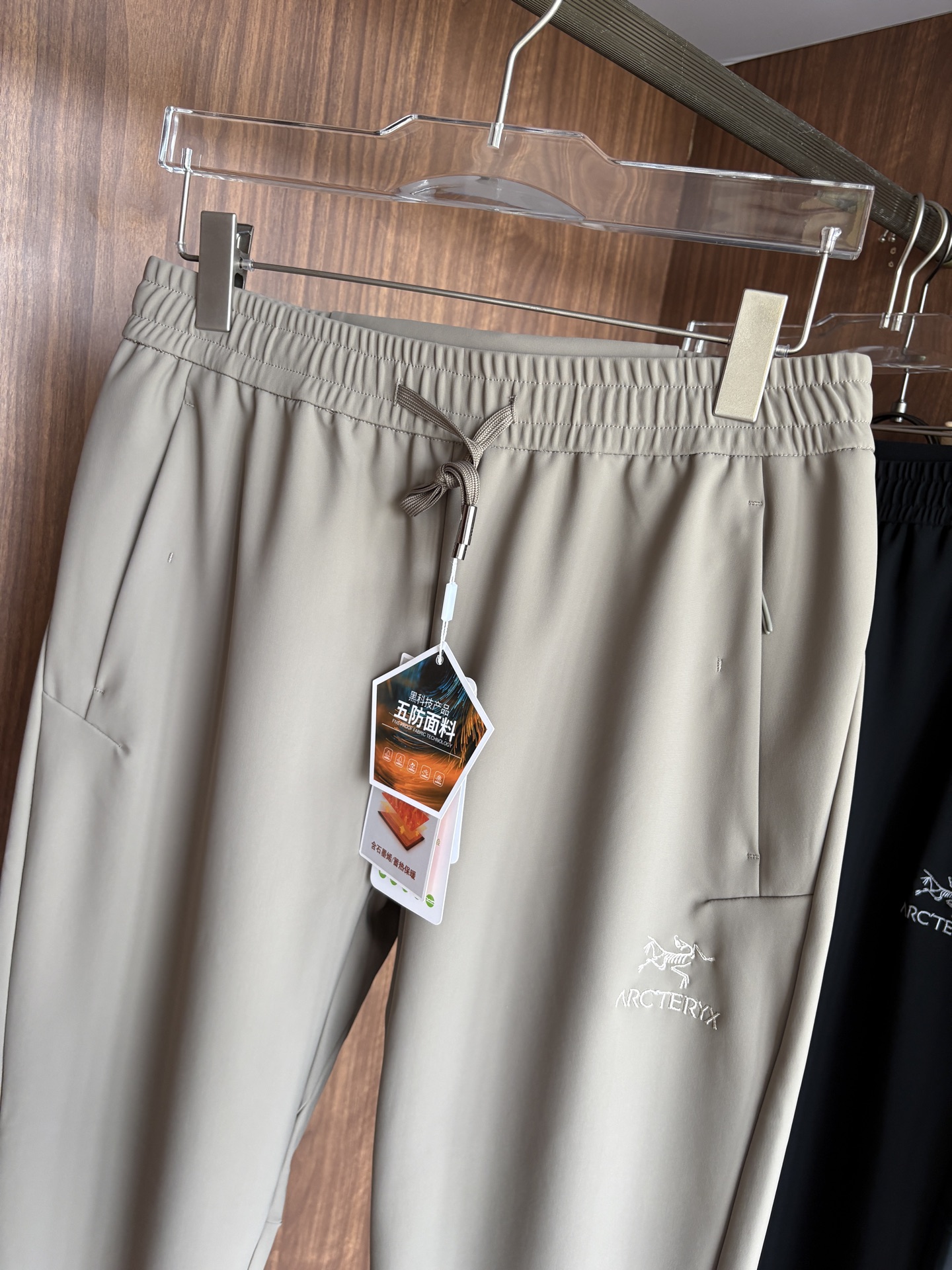 始祖2025夏季新款 秋冬休闲裤，专柜定制面料 透气舒适度高，细节无可挑剔，品牌元素设计理念，体现品质。