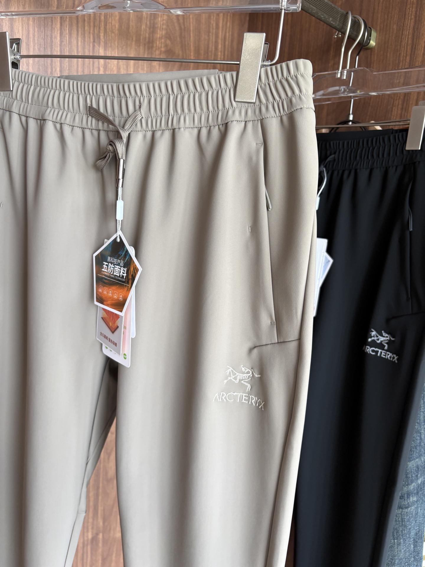 始祖2025夏季新款 秋冬休闲裤，专柜定制面料 透气舒适度高，细节无可挑剔，品牌元素设计理念，体现品质。