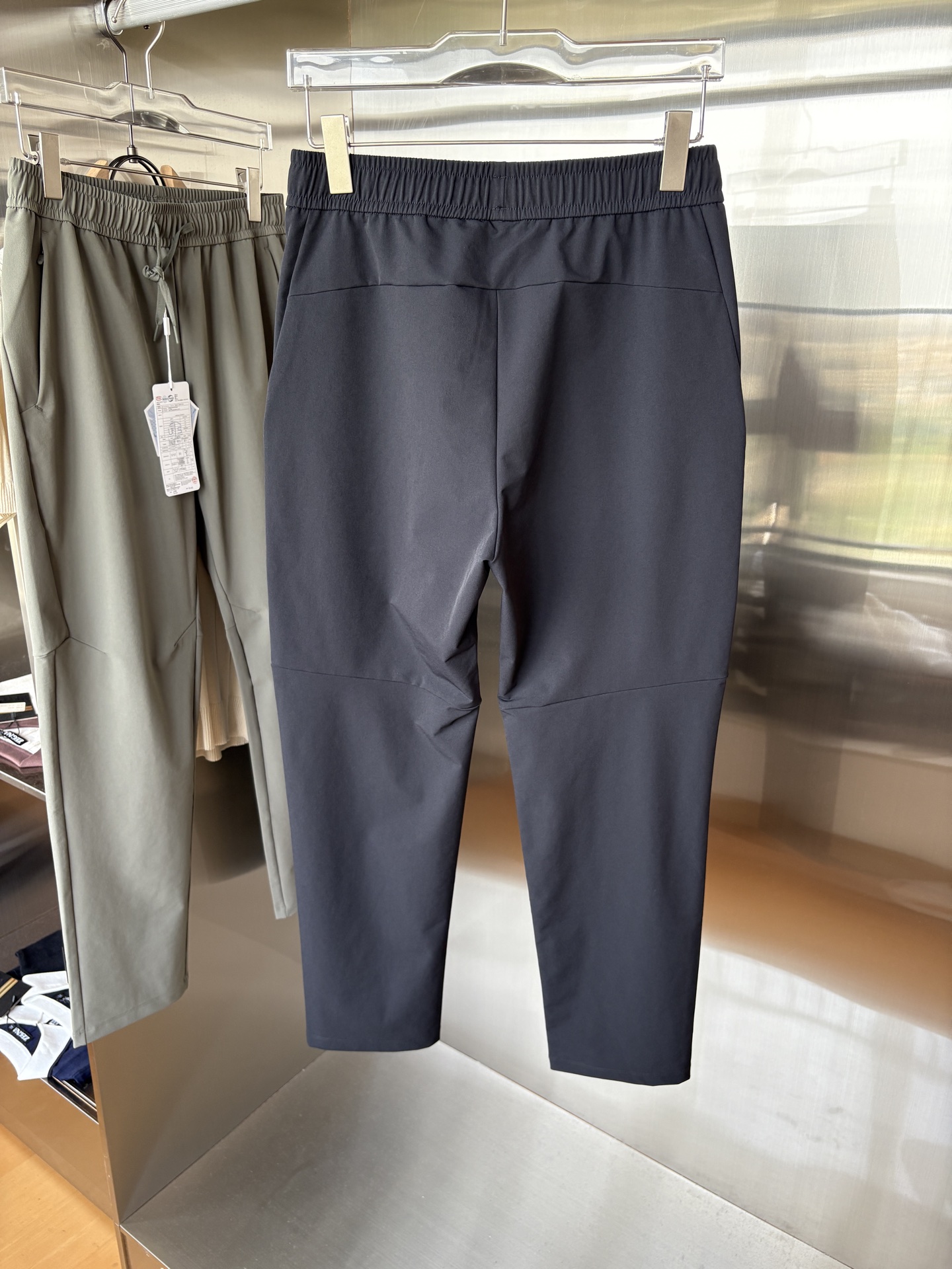 始祖2025夏季新款 秋冬休闲裤，专柜定制面料 透气舒适度高，细节无可挑剔，品牌元素设计理念，体现品质。