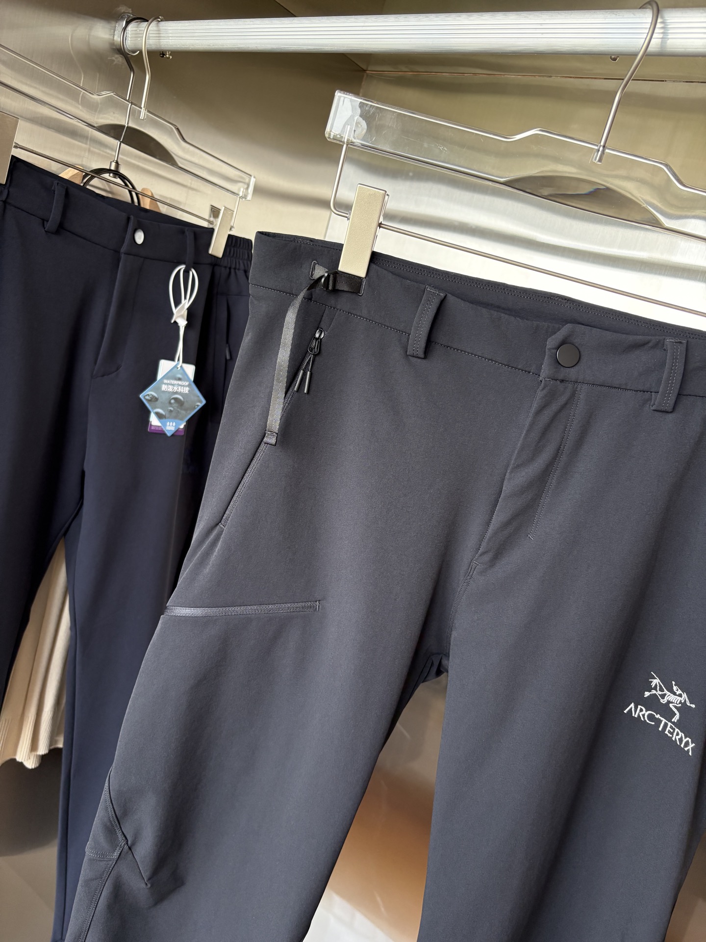 始祖2025夏季新款 秋冬休闲裤，专柜定制面料 透气舒适度高，细节无可挑剔，品牌元素设计理念，体现品质。