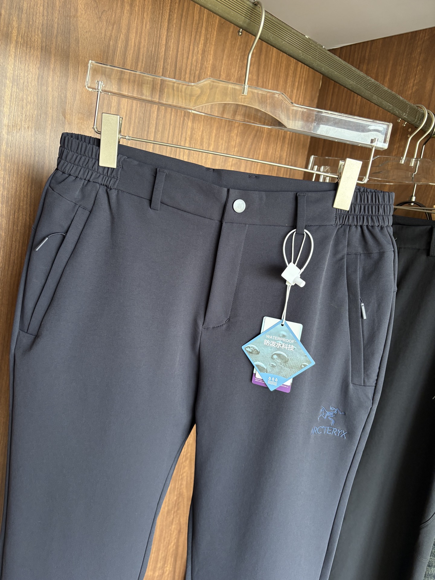 始祖2025夏季新款 秋冬休闲裤，专柜定制面料 透气舒适度高，细节无可挑剔，品牌元素设计理念，体现品质。