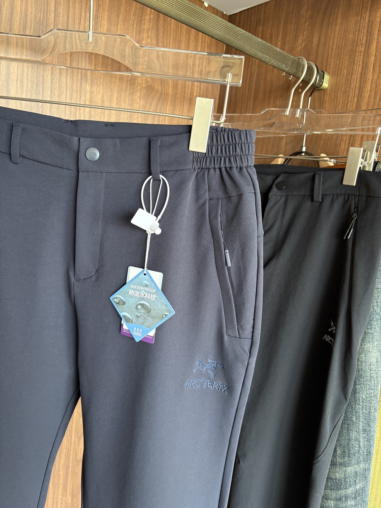 始祖2025夏季新款 秋冬休闲裤，专柜定制面料 透气舒适度高，细节无可挑剔，品牌元素设计理念，体现品质。