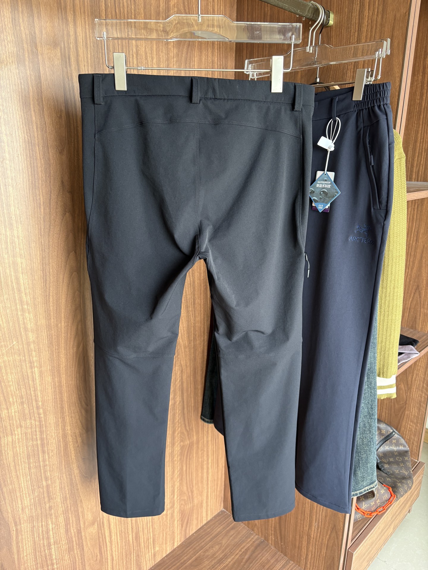 始祖2025夏季新款 秋冬休闲裤，专柜定制面料 透气舒适度高，细节无可挑剔，品牌元素设计理念，体现品质。