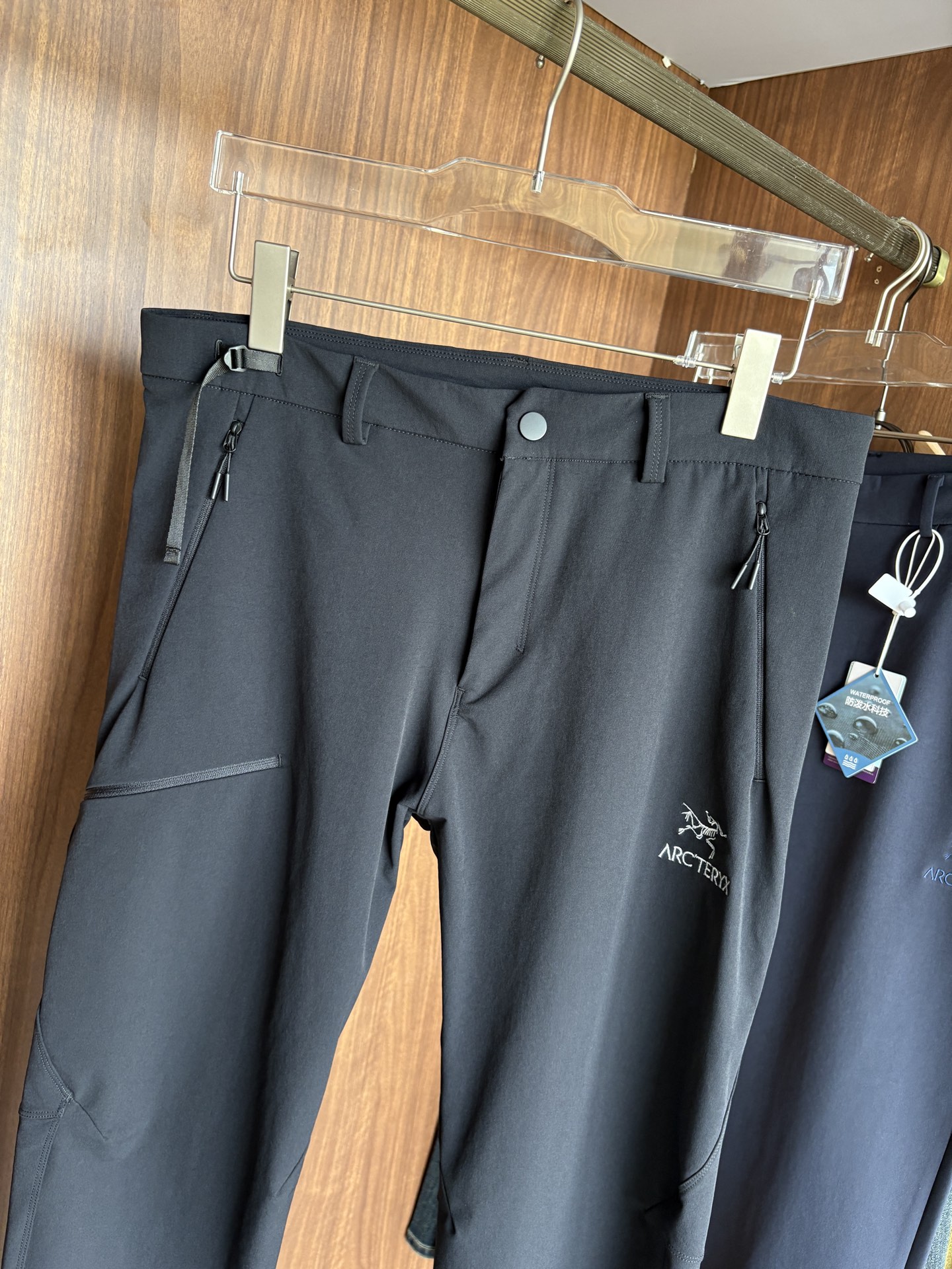 始祖2025夏季新款 秋冬休闲裤，专柜定制面料 透气舒适度高，细节无可挑剔，品牌元素设计理念，体现品质。