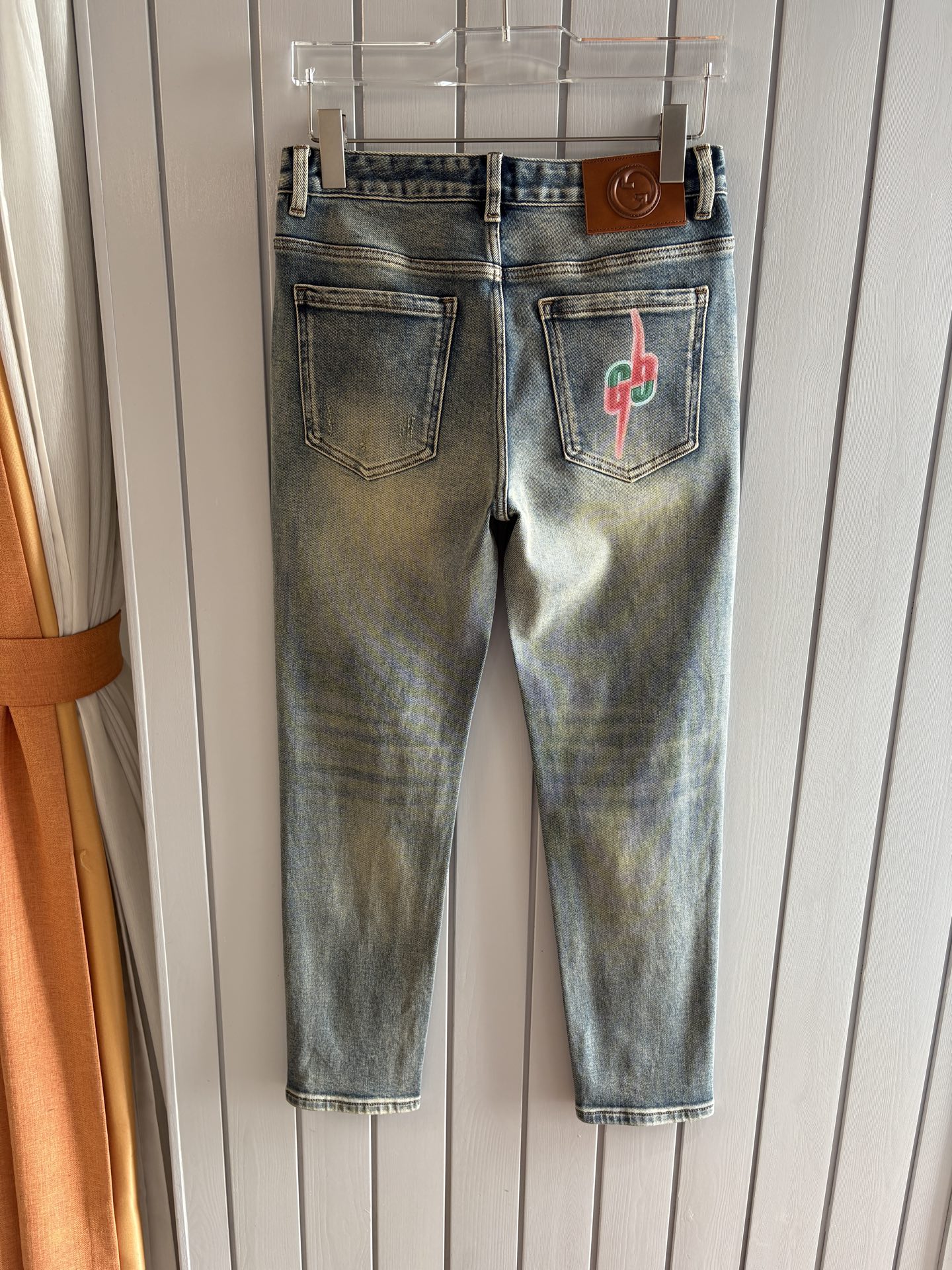 🌾退换🔥专柜🆕2025秋冬设计推荐 热卖牛仔裤🆕柔软亲肤面料 奢华头层牛皮腰牌 经典蓝洗水 专柜限量款 