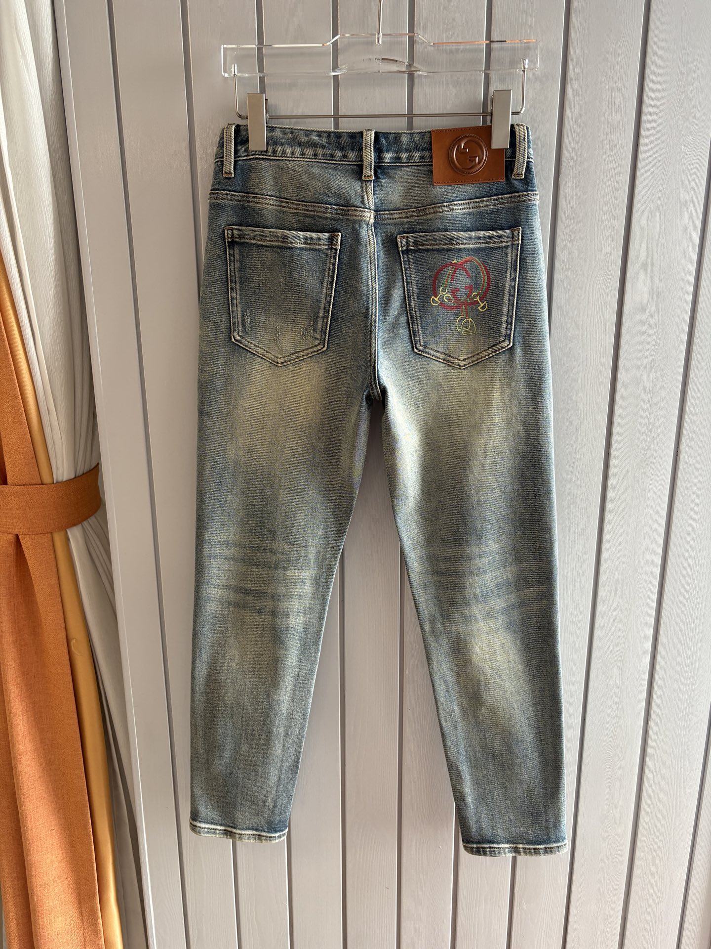 🌾退换🔥专柜🆕2025秋冬设计推荐 热卖牛仔裤🆕柔软亲肤面料 奢华头层牛皮腰牌 经典蓝洗水 专柜限量款 